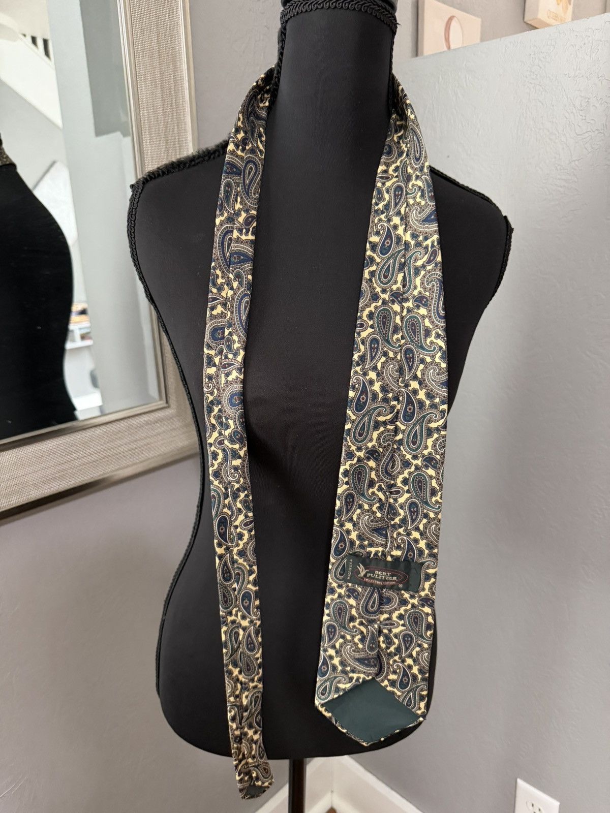 Bert Pulitzer Bert Pulitzer Collectors Edition Paisley Silk Neck Tie. Size ONE SIZE - 3 Thumbnail