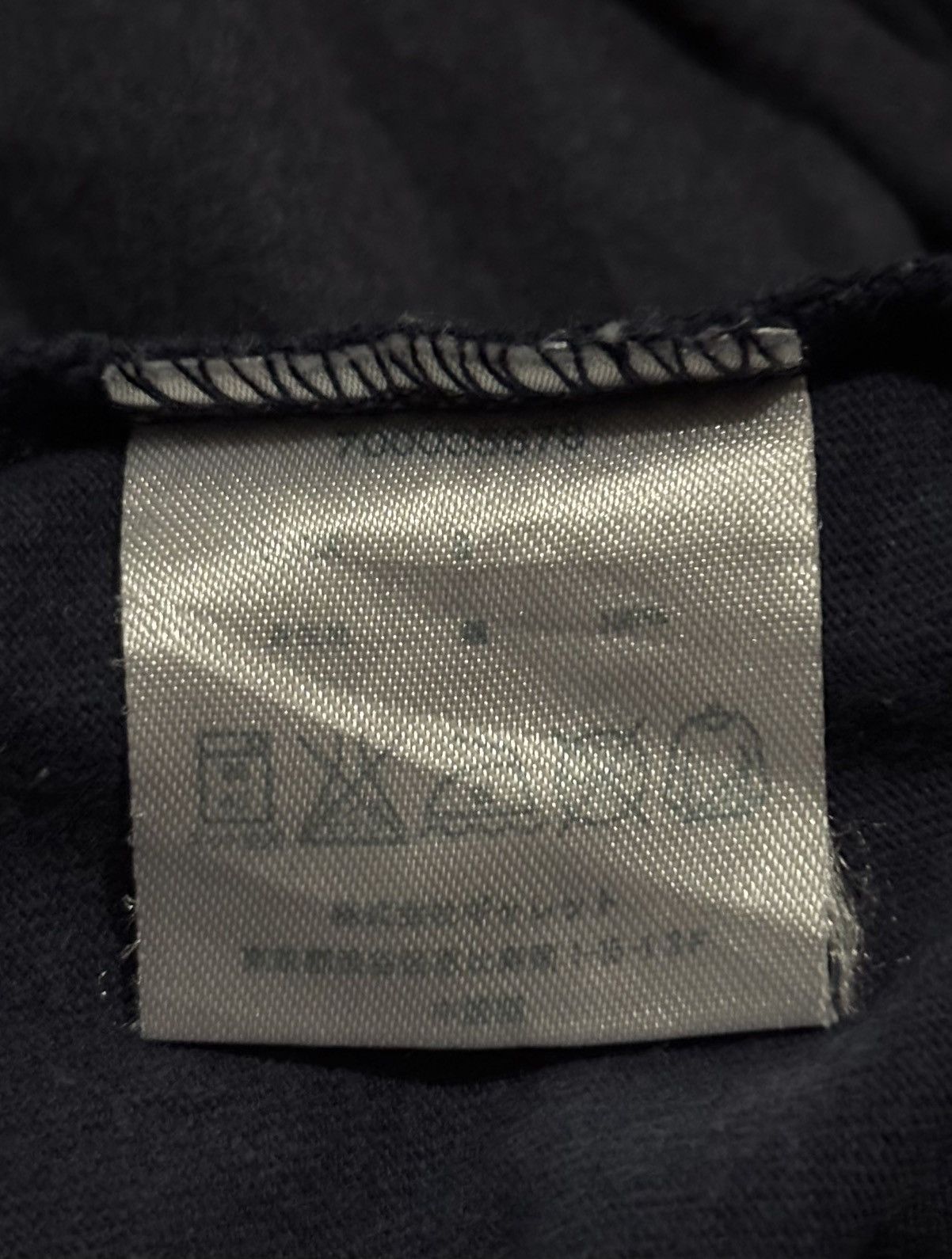 Blue Blue Japan × Fruit Of The Loom × Japanese Brand Japanese Brand BLUE BLUE Faded Color Single Pocket Vneck Tee Size US S / EU 44-46 / 1 - 6 Thumbnail