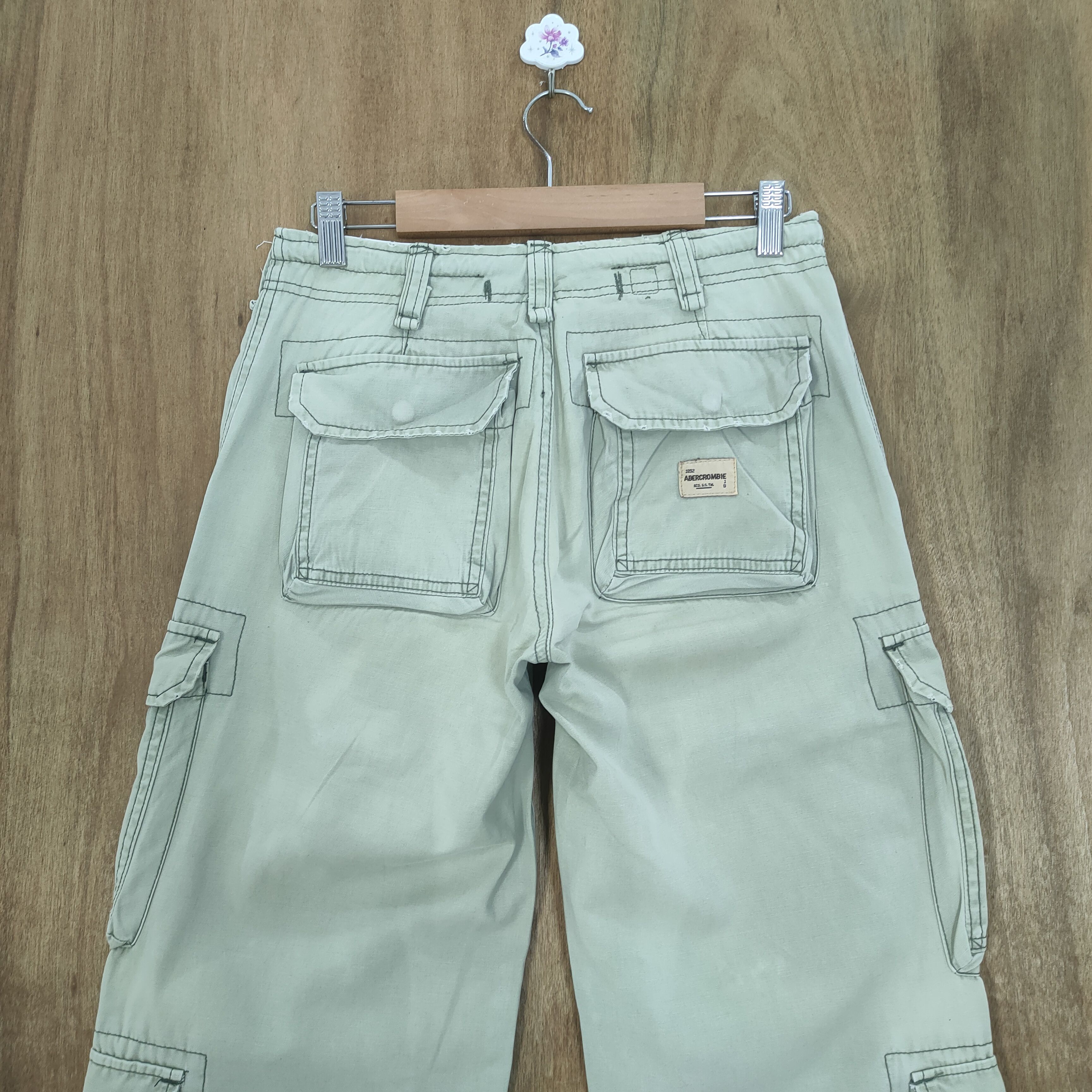 Abercrombie & Fitch ABERCROMBIE & FITCH 10 POCKET CARGO PANTS Size US 28 / EU 44 - 8 Thumbnail