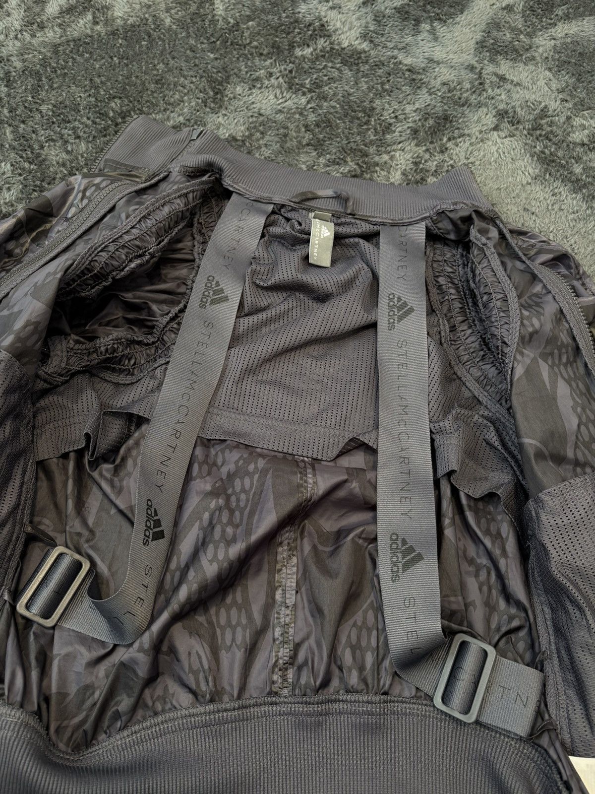 Adidas × Stella McCartney Vintage Stella McCartney Y2K Nylon Avant Garde Jacket Size M / US 6-8 / IT 42-44 - 8 Thumbnail