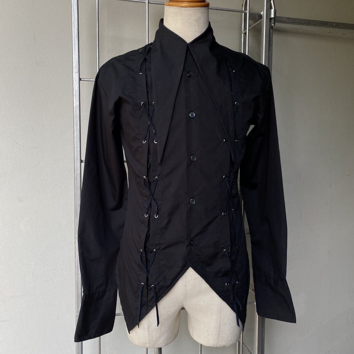 Designer × Japanese Brand Devil'n Bass Y2K Punk Black Lace-Up Symmetrical Shirt Size US L / EU 52-54 / 3 - 13 Thumbnail