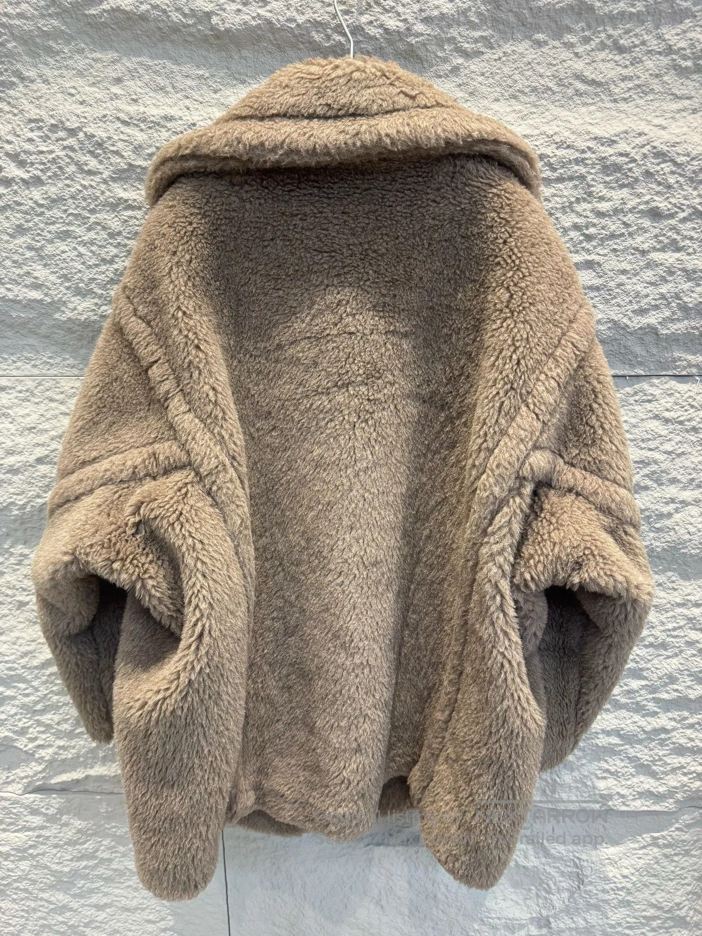 Max Mara MaxMara Short Tan Teddy Bear Coat. Size M / US 6-8 / IT 42-44 - 4 Thumbnail