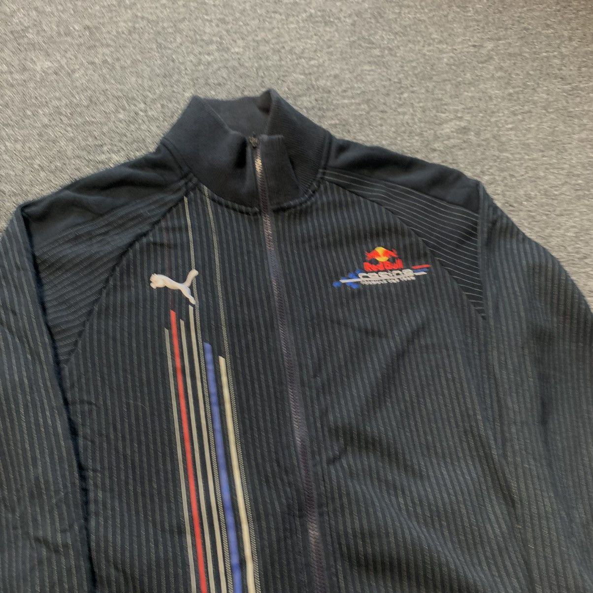 Formula 1 Puma Red Bull Racing Formula One Zip Jacket Size US L / EU 52-54 / 3 - 2 Thumbnail