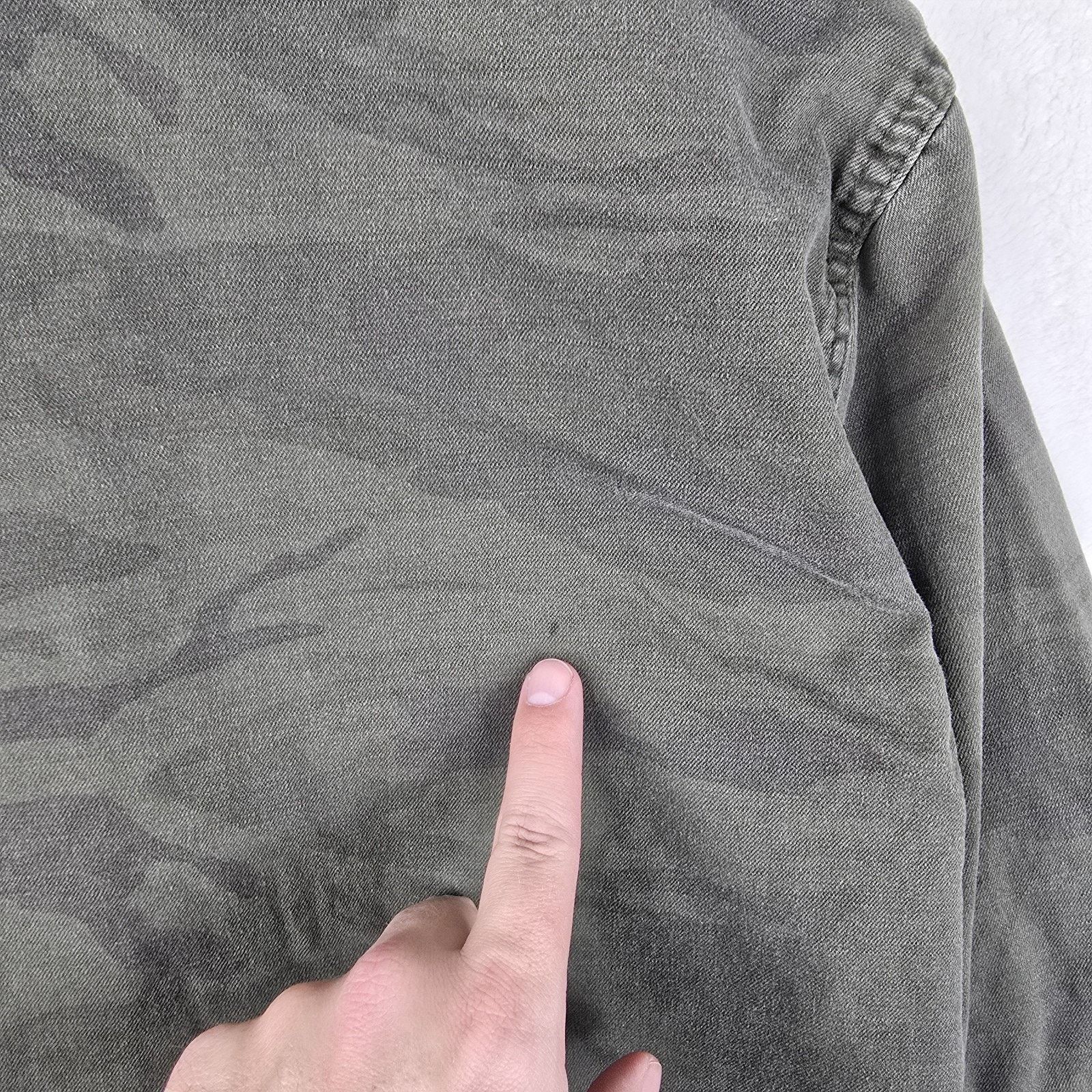 Abercrombie & Fitch Abercrombie & Fitch Y2K Vintage Camo Lightweight Jacket XS Size XS / US 0-2 / IT 36-38 - 8 Thumbnail