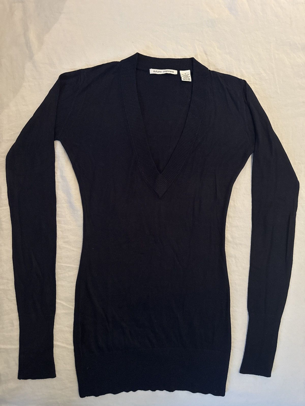 Autumn Cashmere Autumn Cashmere Navy V-Neck Sweater Size S / US 4 / IT 40 - 1 Thumbnail