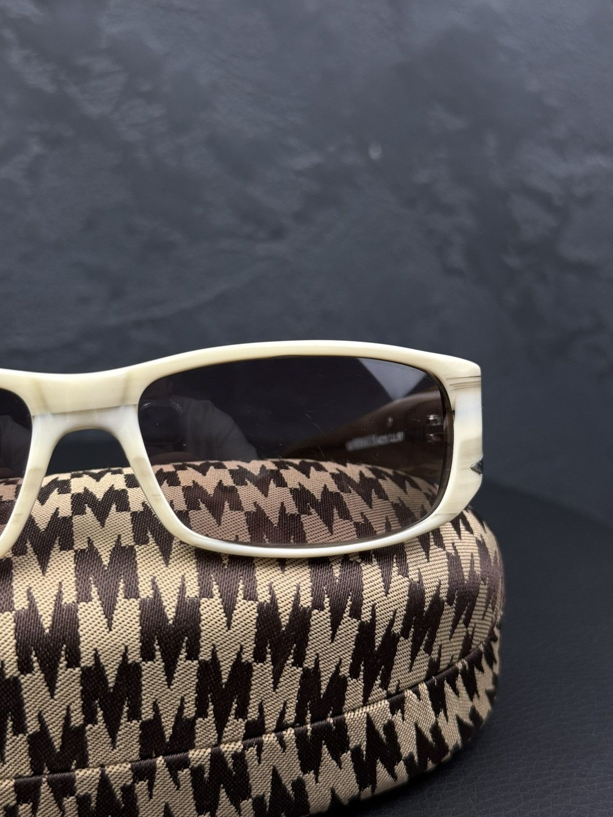 Max Mara Vintage Max Mara Sunglasses Made in Italy Size ONE SIZE - 3 Thumbnail