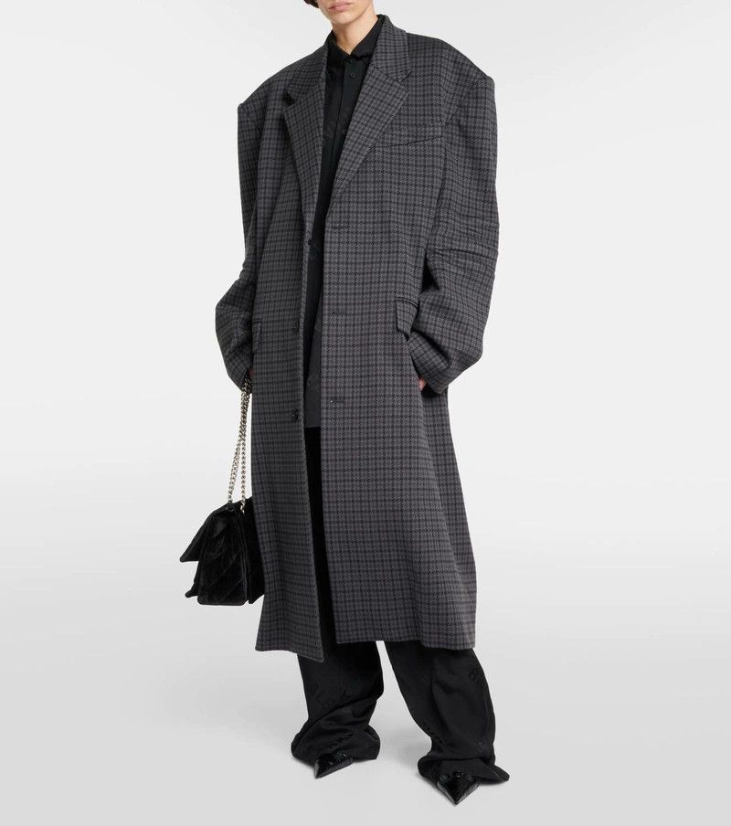 Balenciaga Balenciaga Oversized Houndstooth Coat in Grey and Black Size US M / EU 48-50 / 2 - 8 Thumbnail