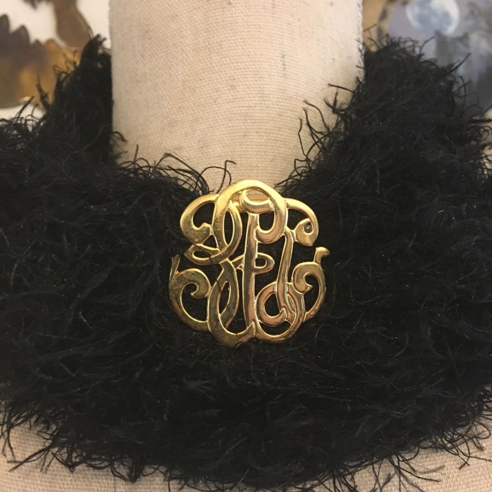 Vintage Vintage gold tone monogram style scarf clip Size ONE SIZE - 1 Thumbnail