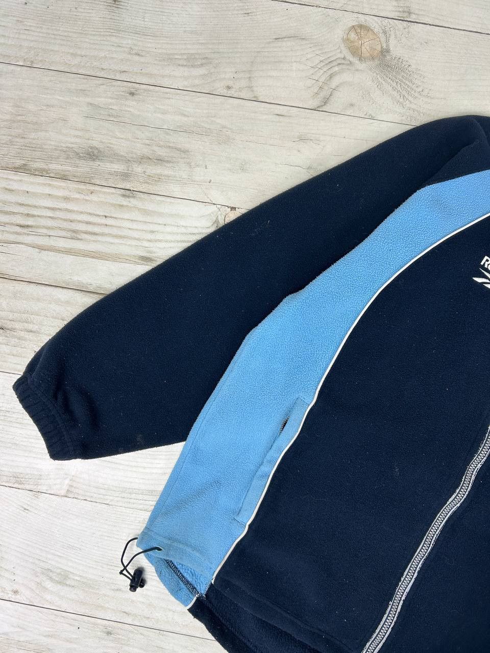 Reebok Vintage Reebok Aston Villa 1999 2000 Training Fleece Jacket Size US M / EU 48-50 / 2 - 8 Thumbnail