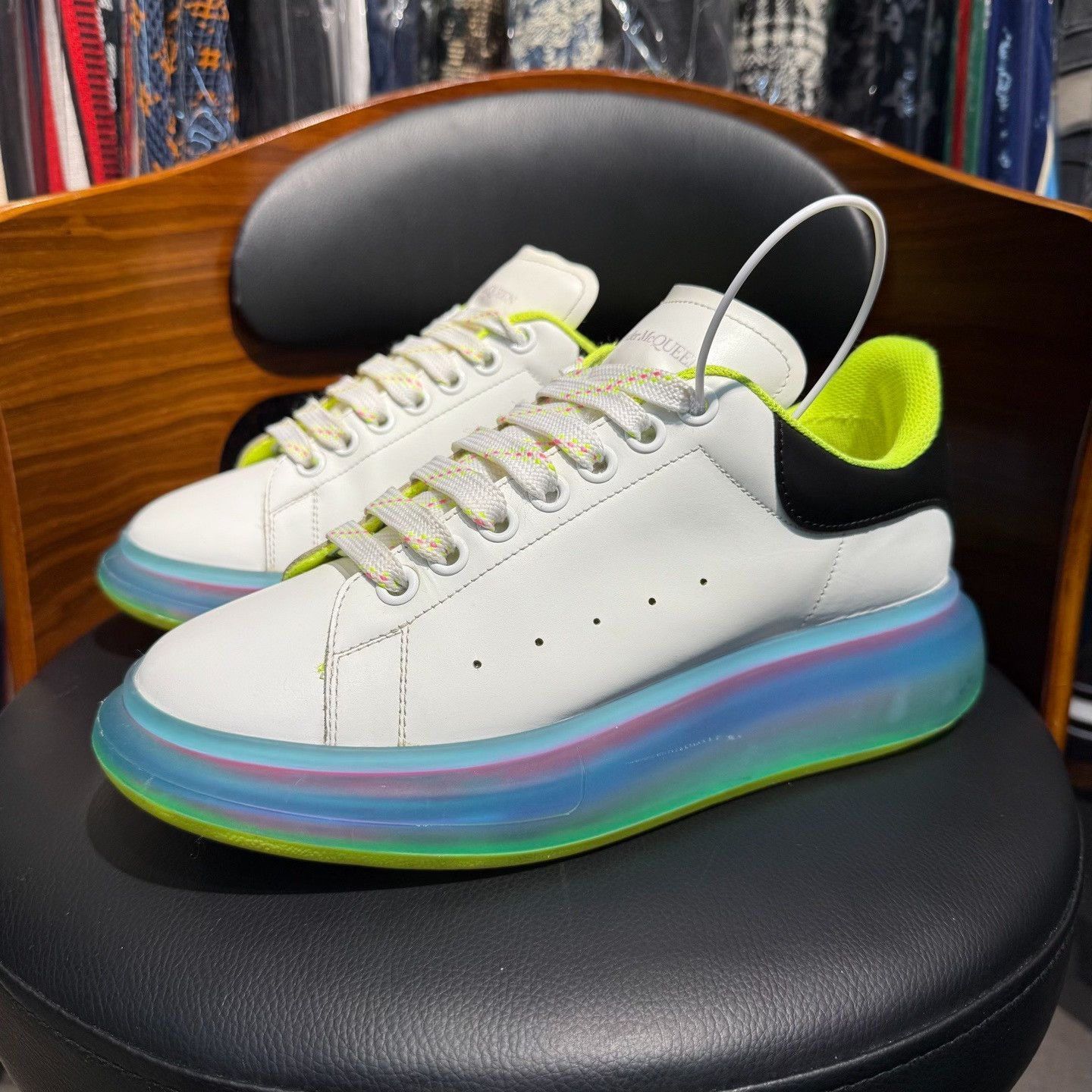 Alexander McQueen Alexander McQueen Blue Lowtop Sneakers 7.5 Men Size US 7.5 / EU 40-41 - 1 Thumbnail
