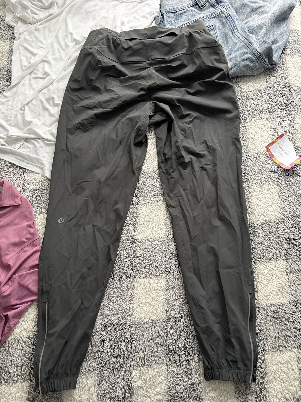 Lululemon Lululemon pace breaker joggers Size US 28 / EU 44 - 2 Thumbnail