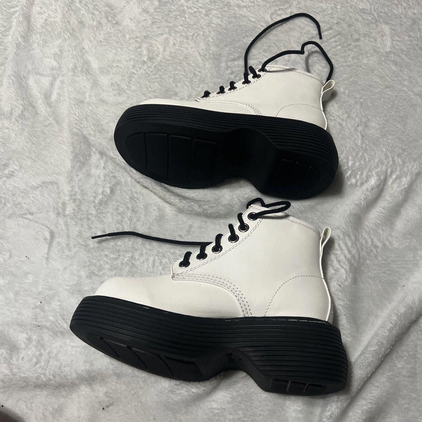 Designer Delia’s Womens 5 White Lace Up Combat Boots Dolls Kill Shoes Size US 5 / IT 35 - 6 Thumbnail