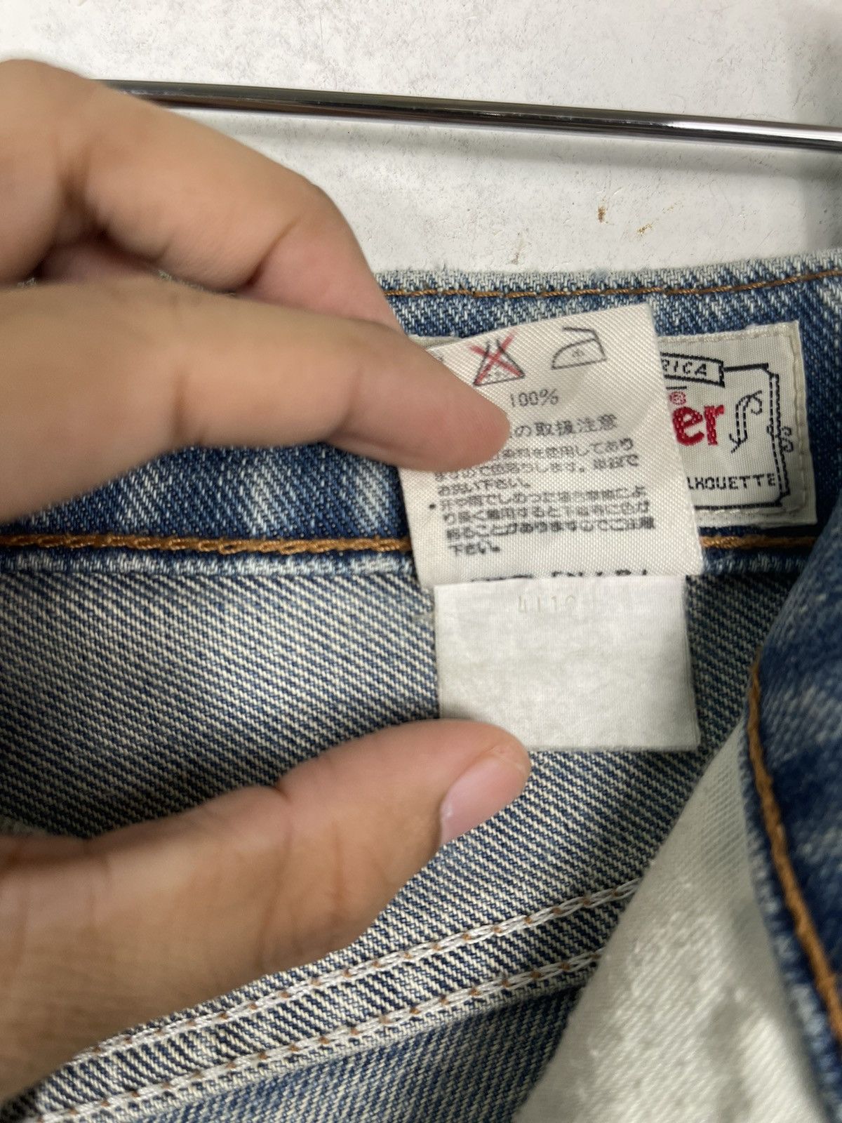 Wrangler Wrangler Faded Blue Ripped Denim Size US 26 / EU 42 - 18 Thumbnail