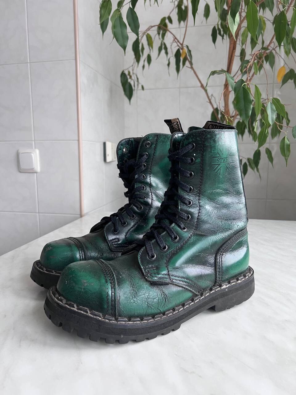 image of Avant Garde Leather High Steal Boots Avantgarde Futuristic Boots in Green, Men's (Size 6)