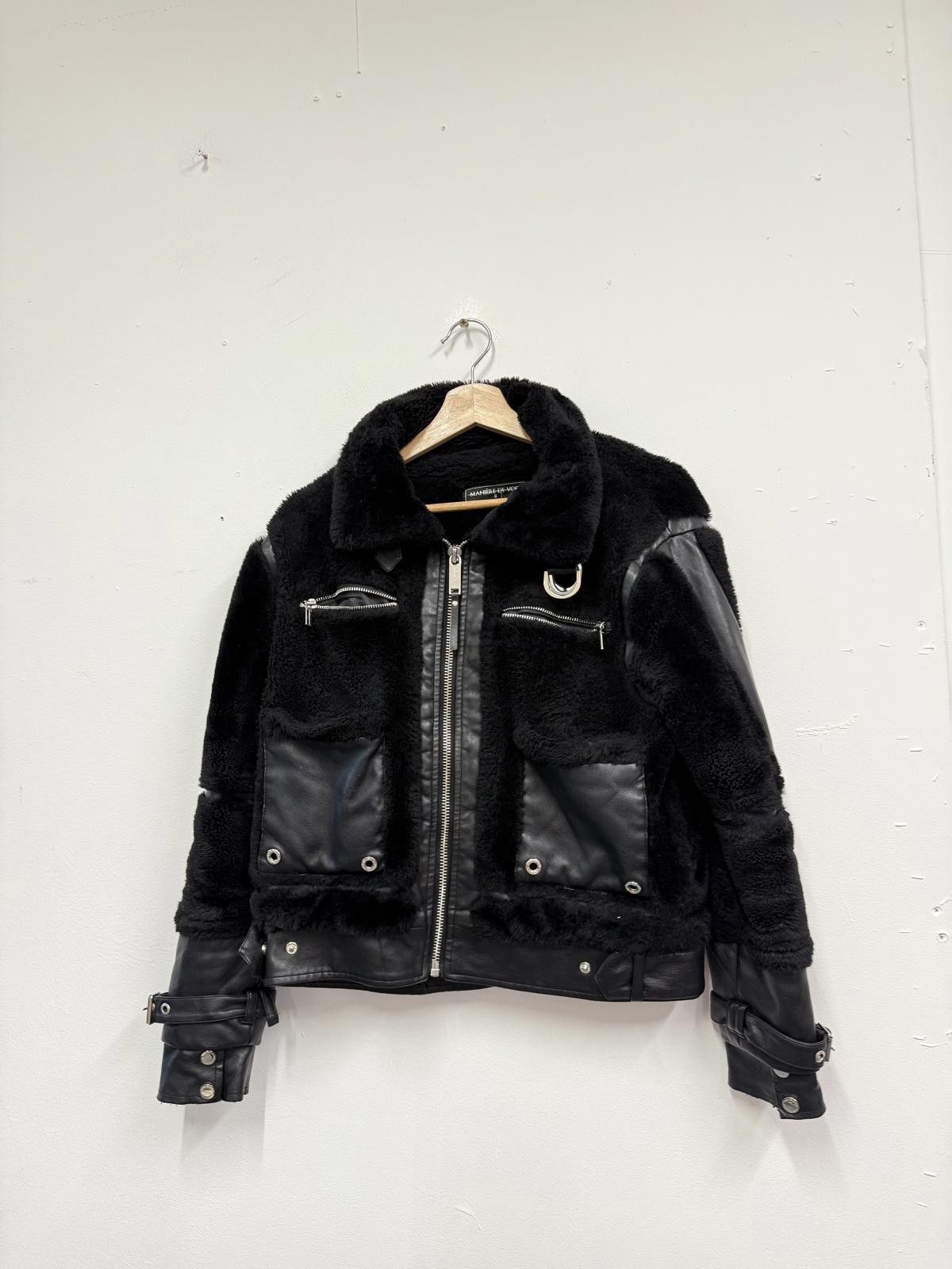 Maniere De Vior Manière De Voir Black Faux Fur and Leather Jacket Size 8 Size US M / EU 48-50 / 2 - 1 Thumbnail