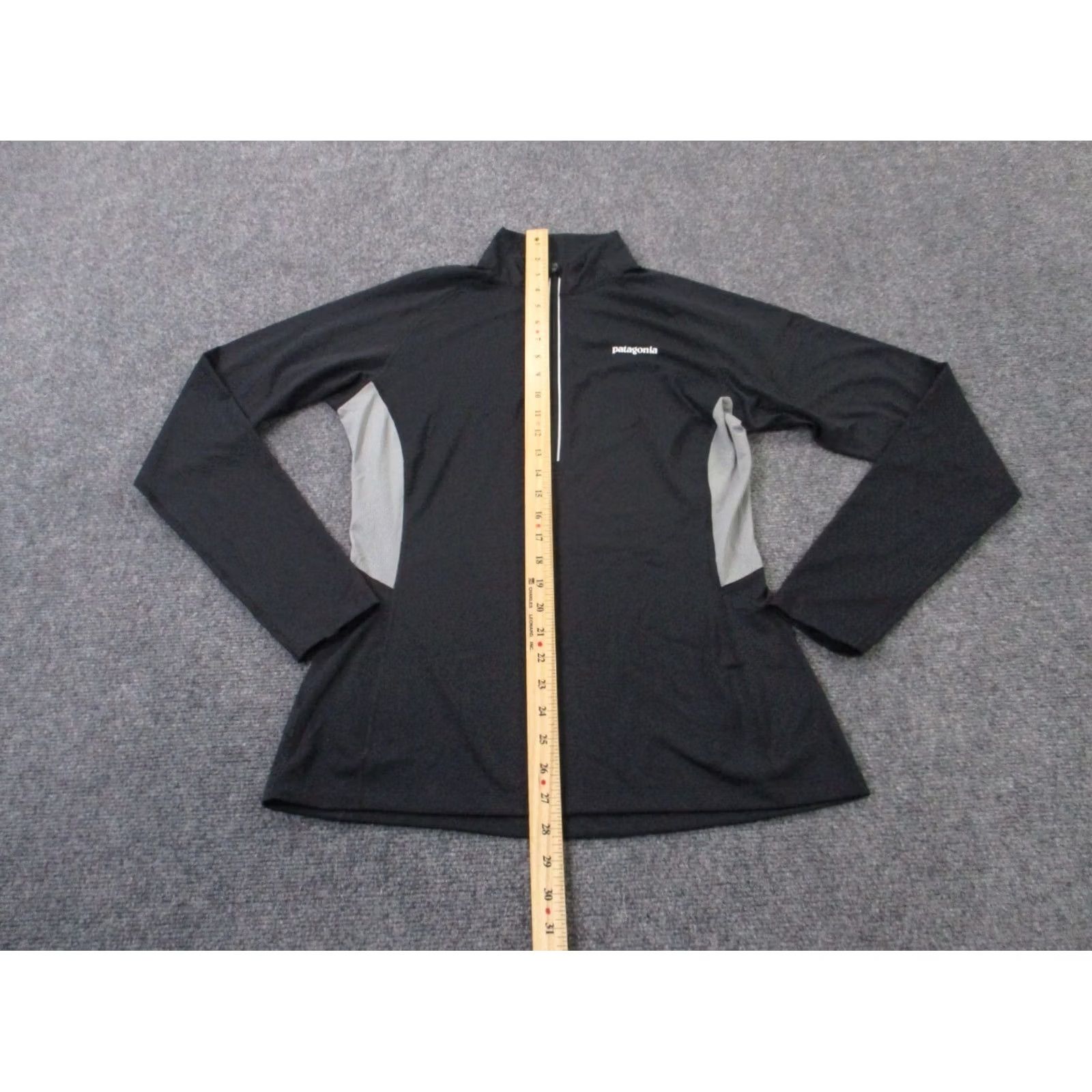 Patagonia Patagonia Jacket Womens L Base Layer Sweater Hiking Outdoor Camping Active Track Windbreaker 1/4 Zip Size L / US 10 / IT 46 - 3 Thumbnail