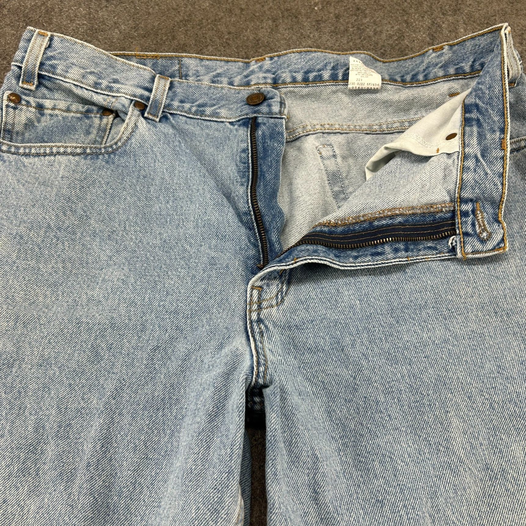 Levi's VINTAGE Levi's 540 Jeans Mens 36x29 Blue Relaxed Fit Tapered Light Brown Tab 90s Size US 36 / EU 52 - 2 Thumbnail