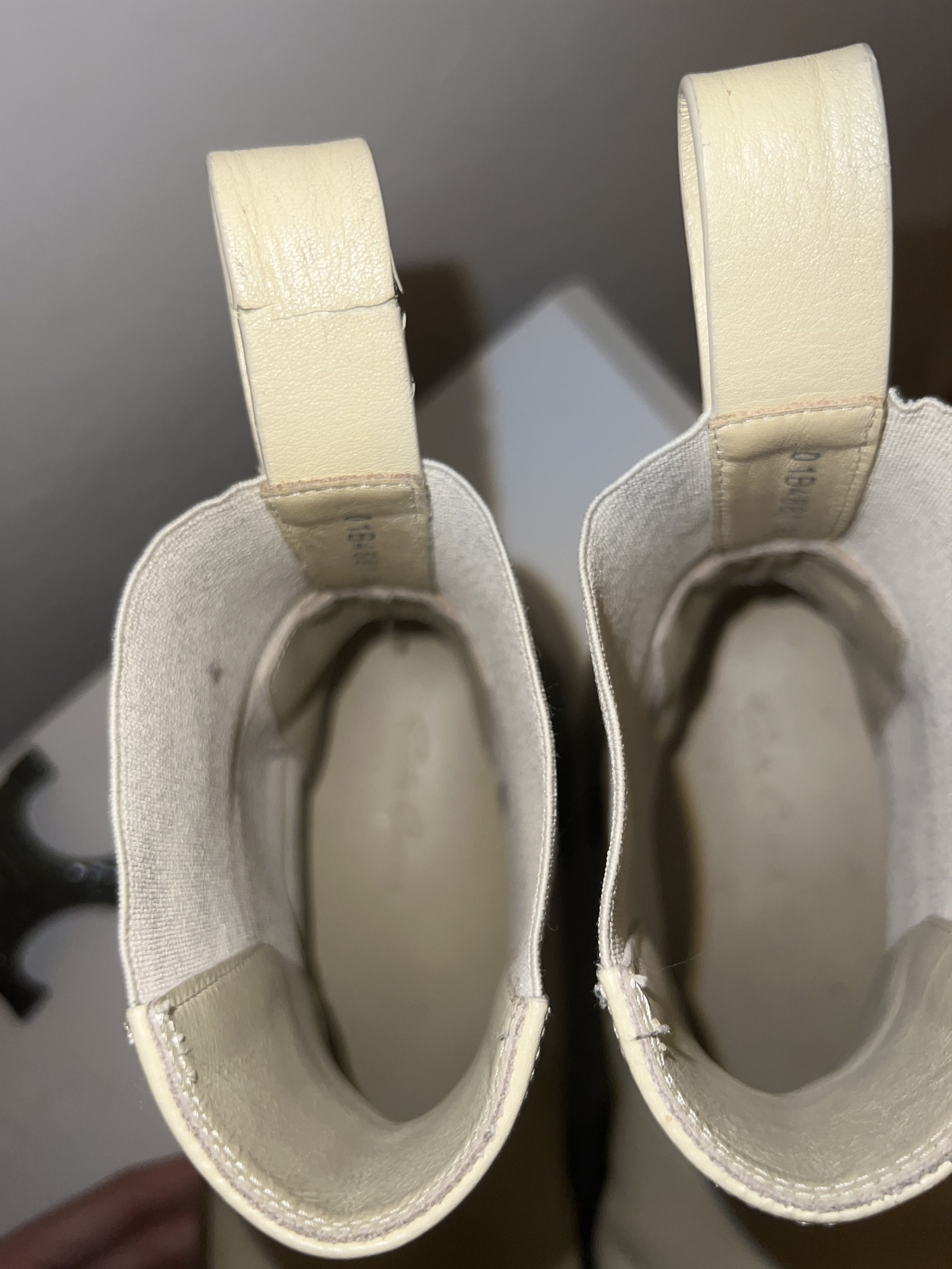 Rick Owens Rick Owens Off-White Cream Beatle Bozo Tractor Chelsea Boots Size US 9 / EU 42 - 9 Thumbnail