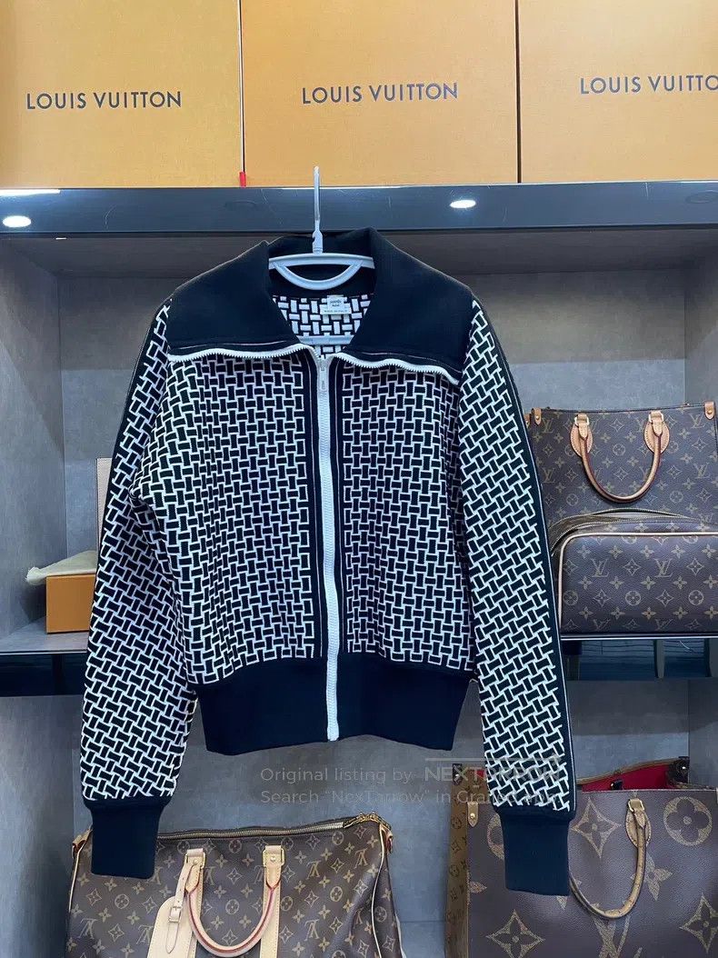Hermes Hermes Black and white color-blocked wool blend knitted zi Size S / US 4 / IT 40 - 1 Thumbnail
