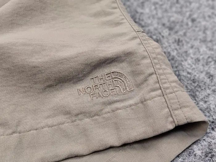 The North Face Vintage 90's The North Face Nylon Cargo Casual Shorts Size US 34 / EU 50 - 6 Thumbnail
