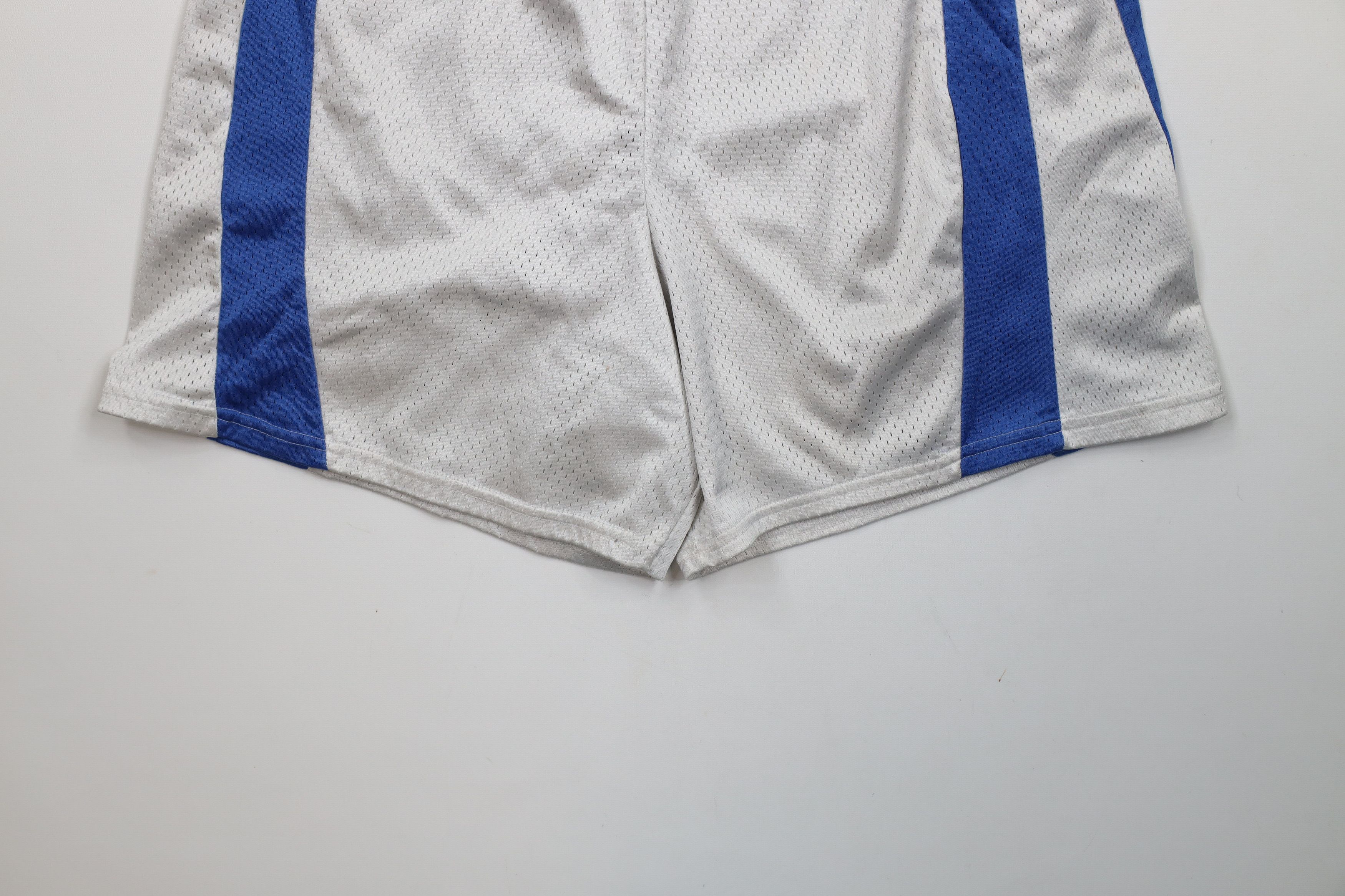 Vintage Vintage 80s 90s Streetwear Heavyweight Basketball Shorts Size US 32 / EU 48 - 4 Thumbnail