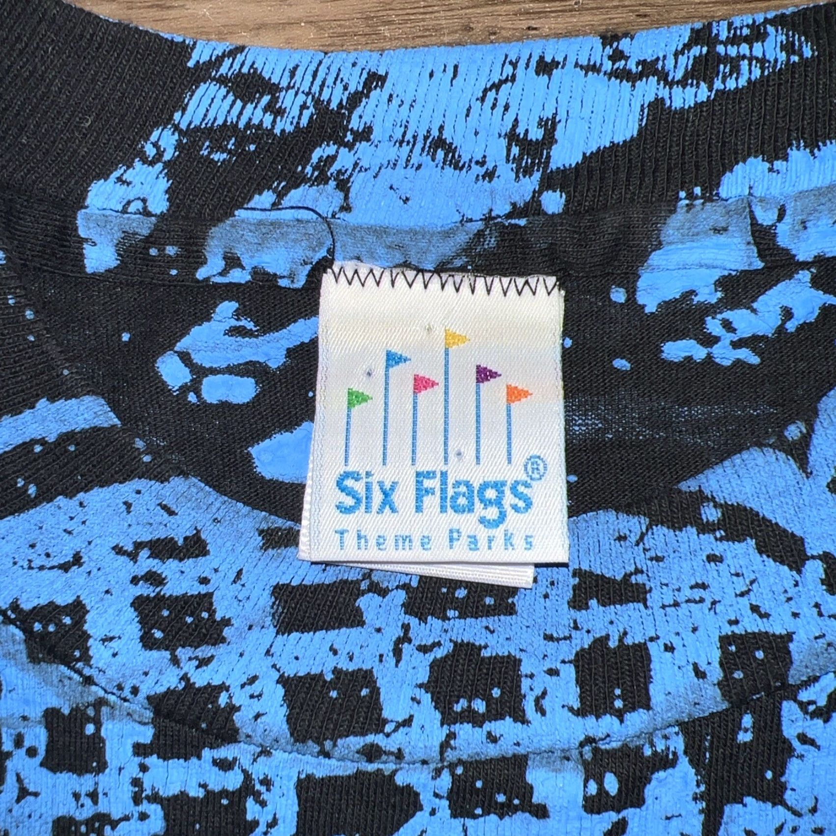 Vintage VTG SIX FLAGS THRILL SEEKERS STITCH FLAG T-Shirt Mens Size L Black User: VTG SIX FLAGS THRILL SEEKERS STITCH FLAG T-Shirt Mens Size L Black Size US L / EU 52-54 / 3 - 4 Thumbnail
