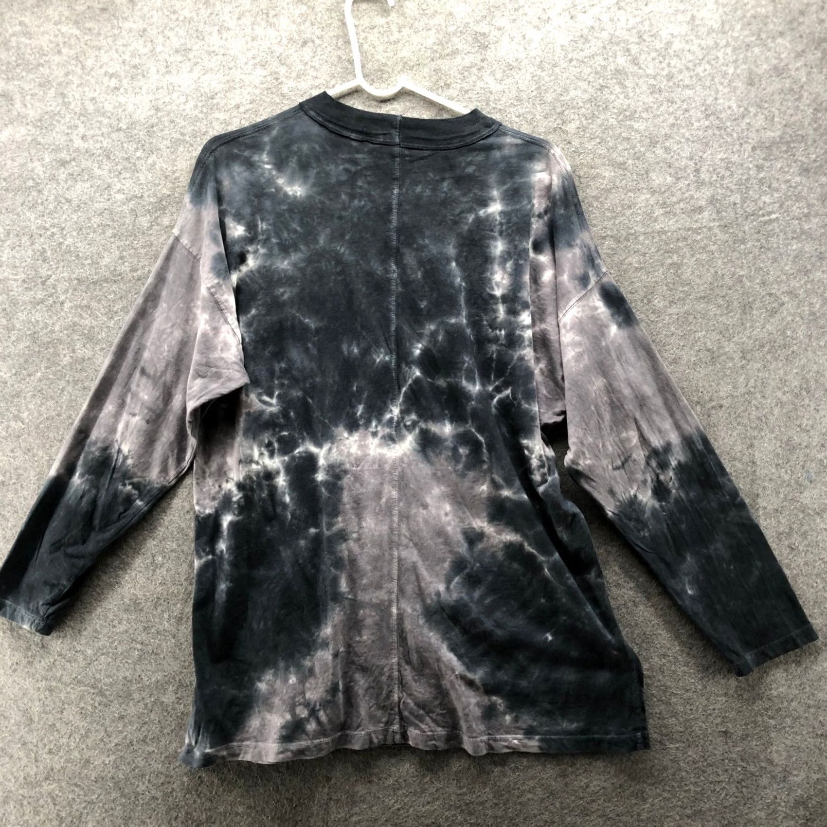 Free People Free People Tee Womens S Long Sleeve Gray Tie Dye Oversized Size S / US 4 / IT 40 - 2 Thumbnail