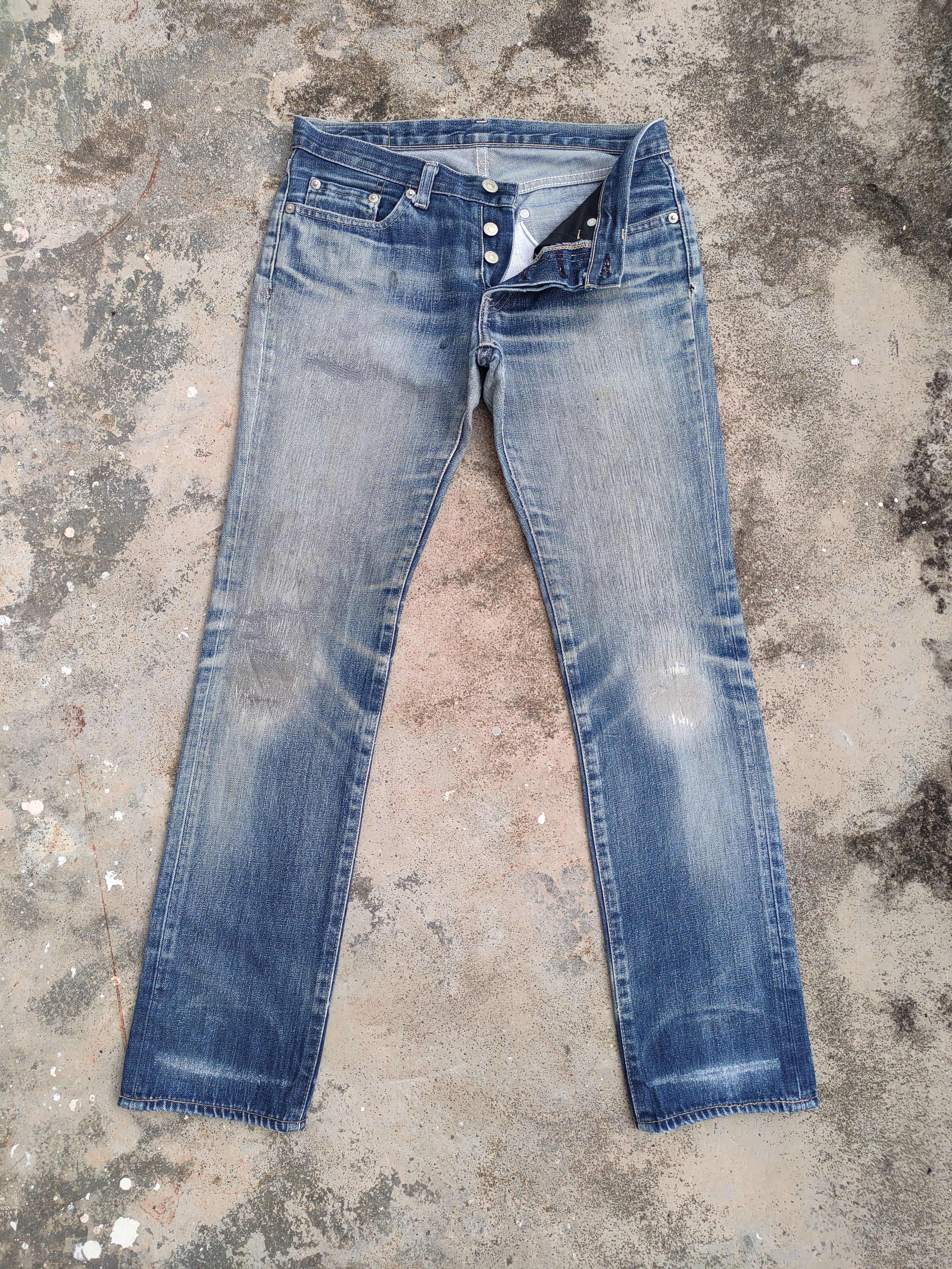 Levi's Vintage Clothing VINTAGE LEVI'S 599 BUTTON FLY FADED JEANS DENIM PANTS Size US 29 - 1 Thumbnail