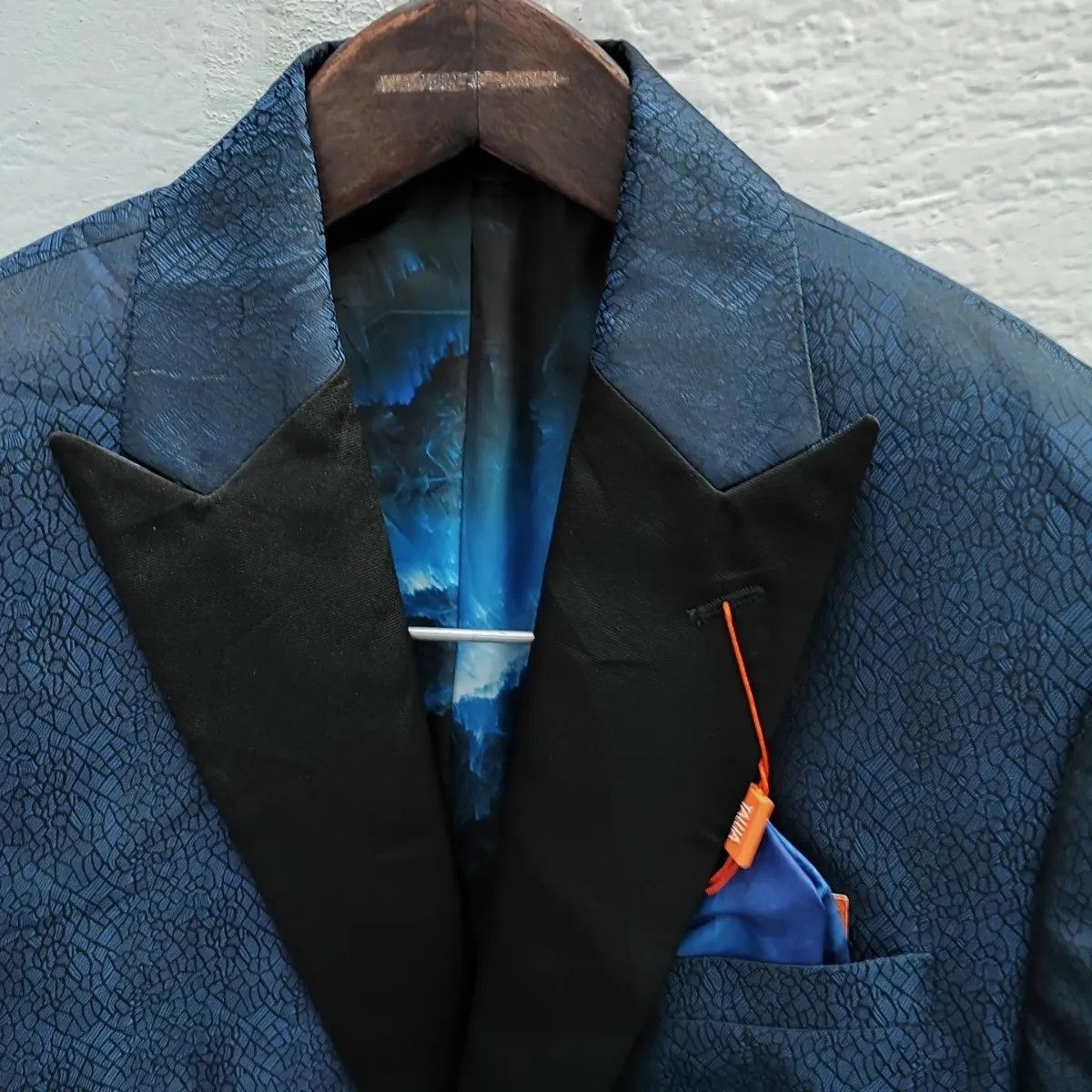 Tallia TALLIA BEAUTIFUL SMOKING JACKET-FASHIONELLA Size 42R - 8 Thumbnail