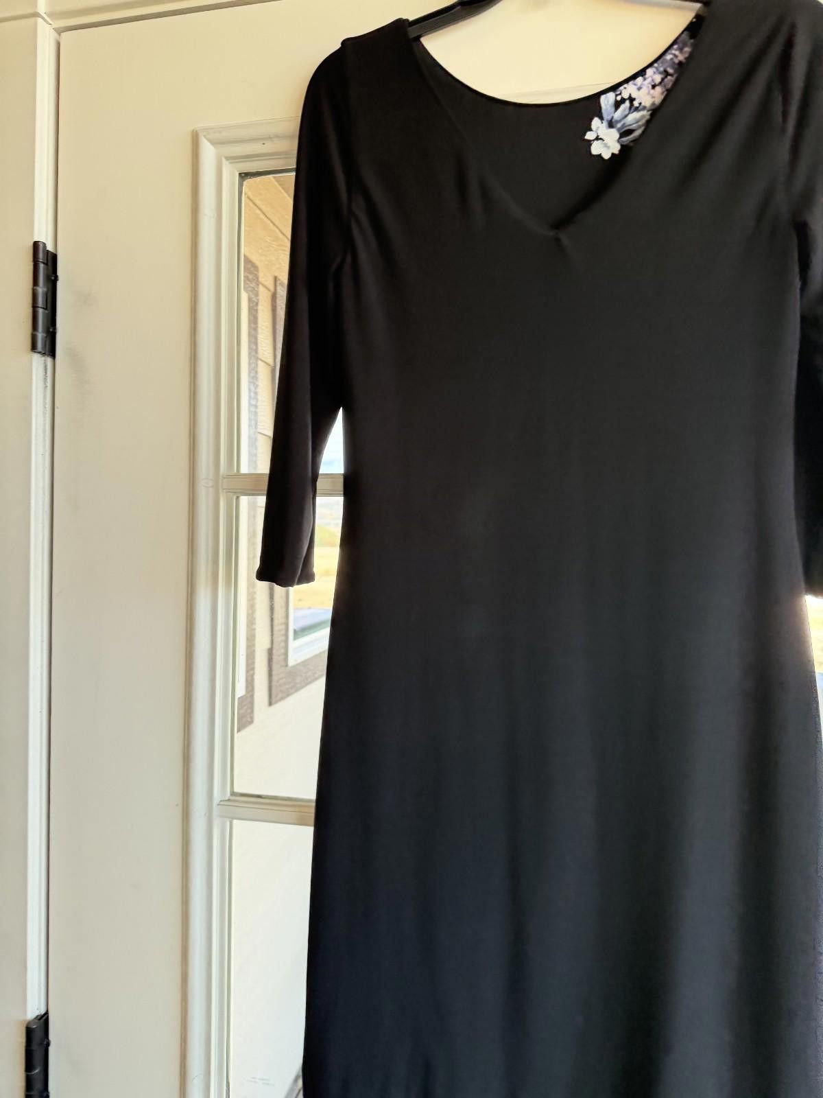 Other WHBM Small 3/4 Long Sleeve Floral Stretch Black Periwinkle Size S / US 4 / IT 40 - 5 Thumbnail
