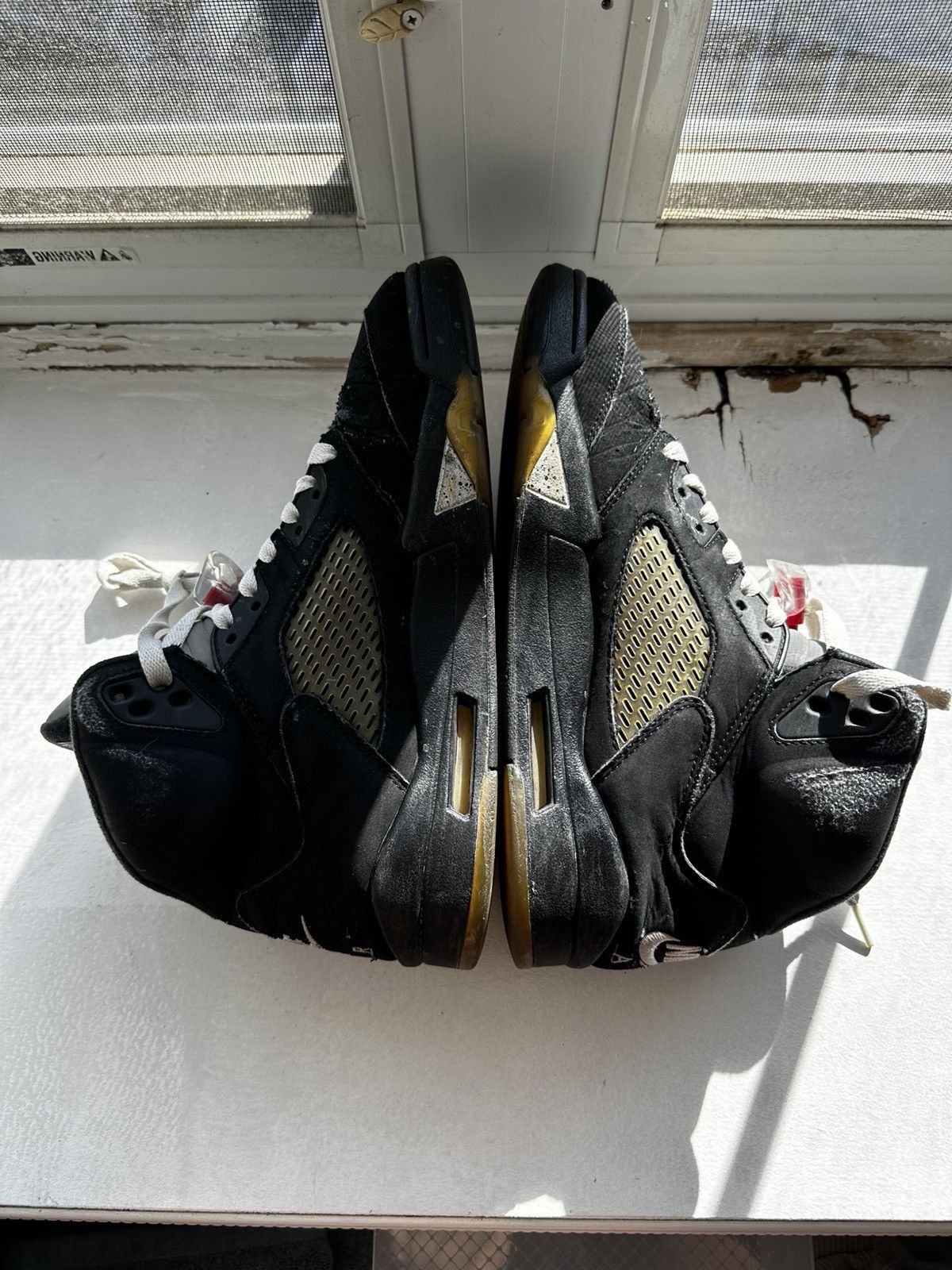 Jordan Brand Air Jordan 5 Retro OG ‘Black Metallic’ 2016 Size US 9.5 / EU 42-43 - 8 Thumbnail