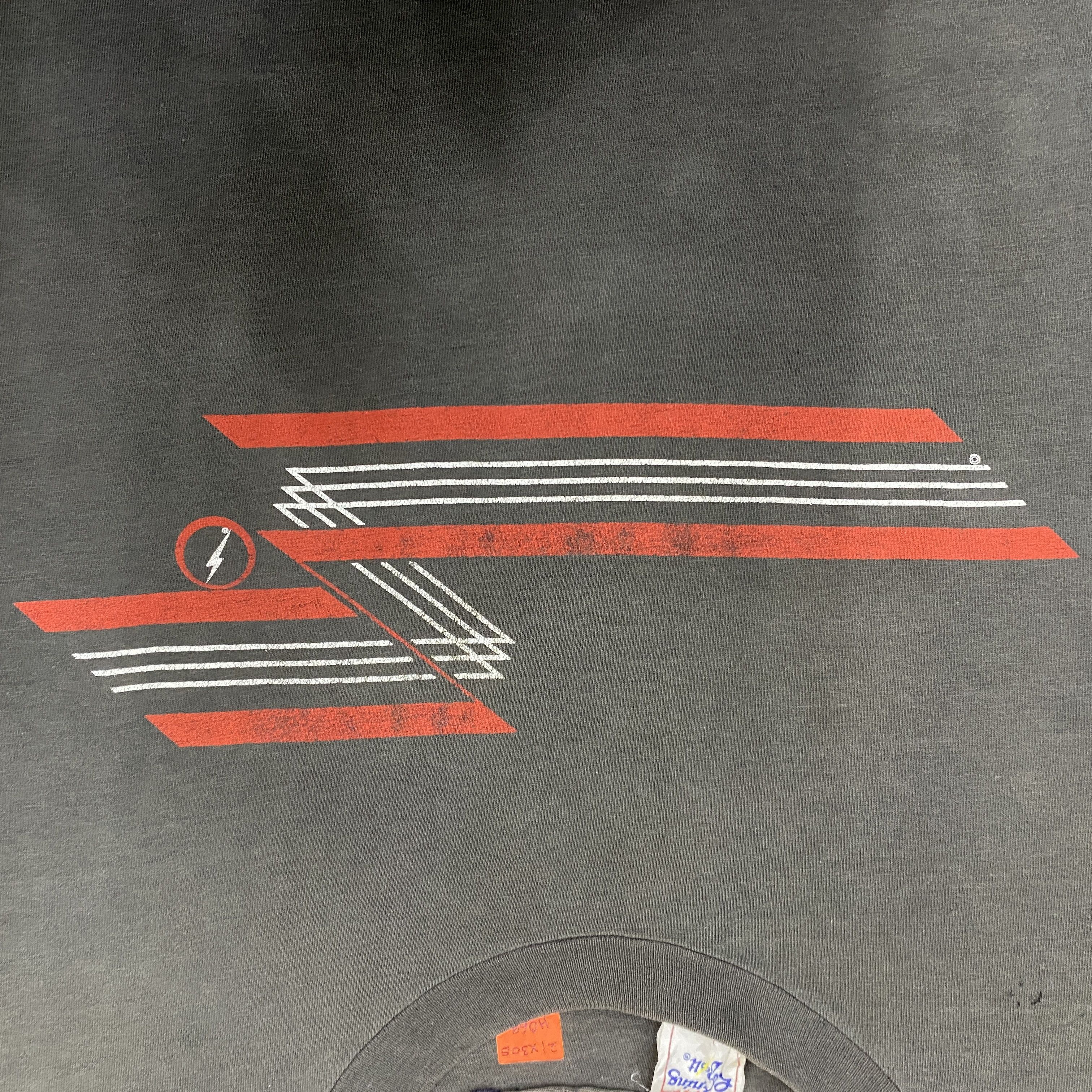 Lightning Bolt Vtg LIGHTNING BOLT DISTRESSED Surfboard Tee Shirt Surf Size US L / EU 52-54 / 3 - 11 Thumbnail