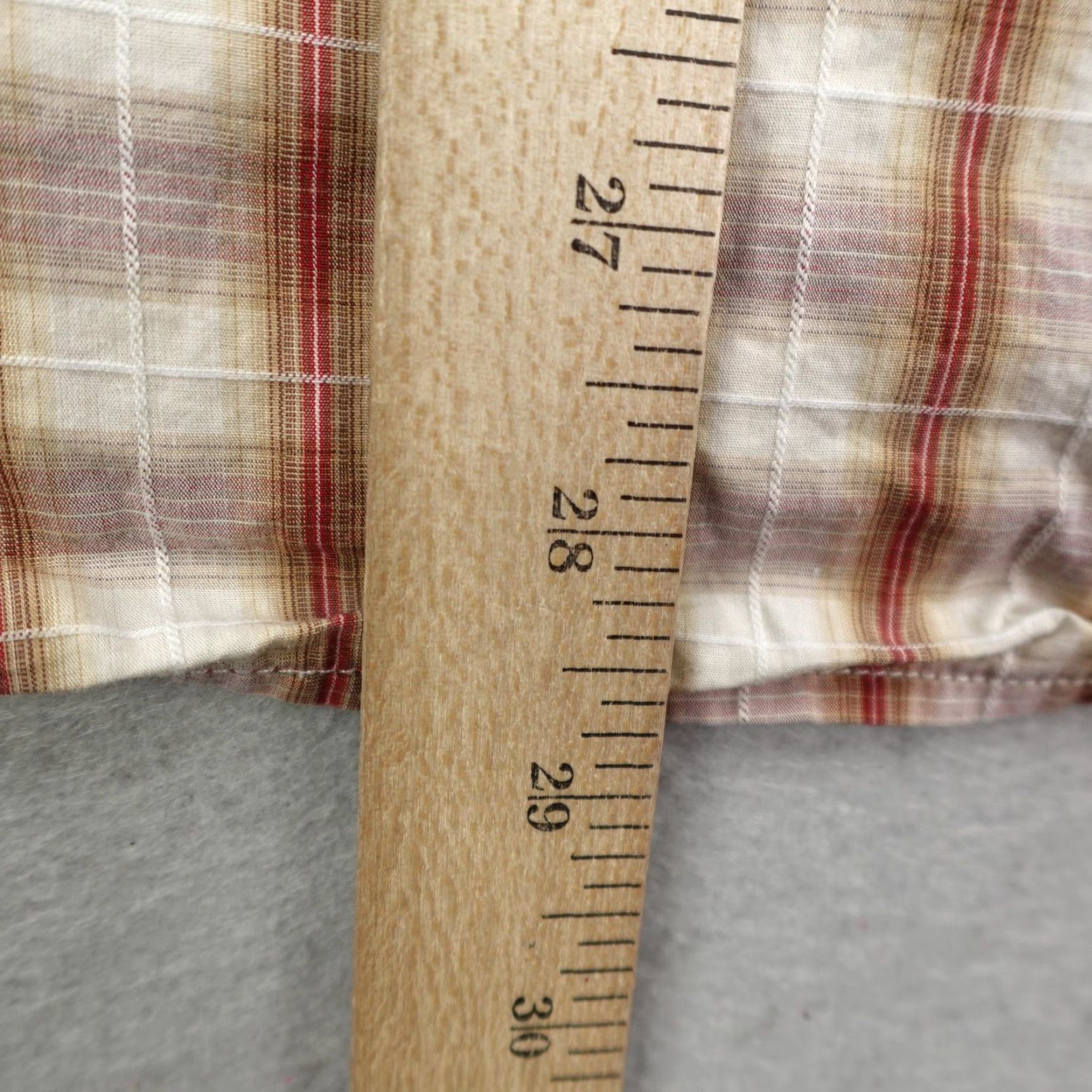 Victorinox VINTAGE Victorinox Shirt Mens Large Beige Red Plaid Button-Up Outdoor Camp Size US L / EU 52-54 / 3 - 7 Thumbnail