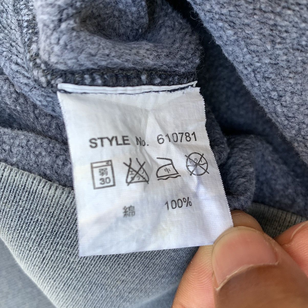 Avirex Vintage 90s Faded Avirex USN Sweatshirt Size US L / EU 52-54 / 3 - 9 Thumbnail
