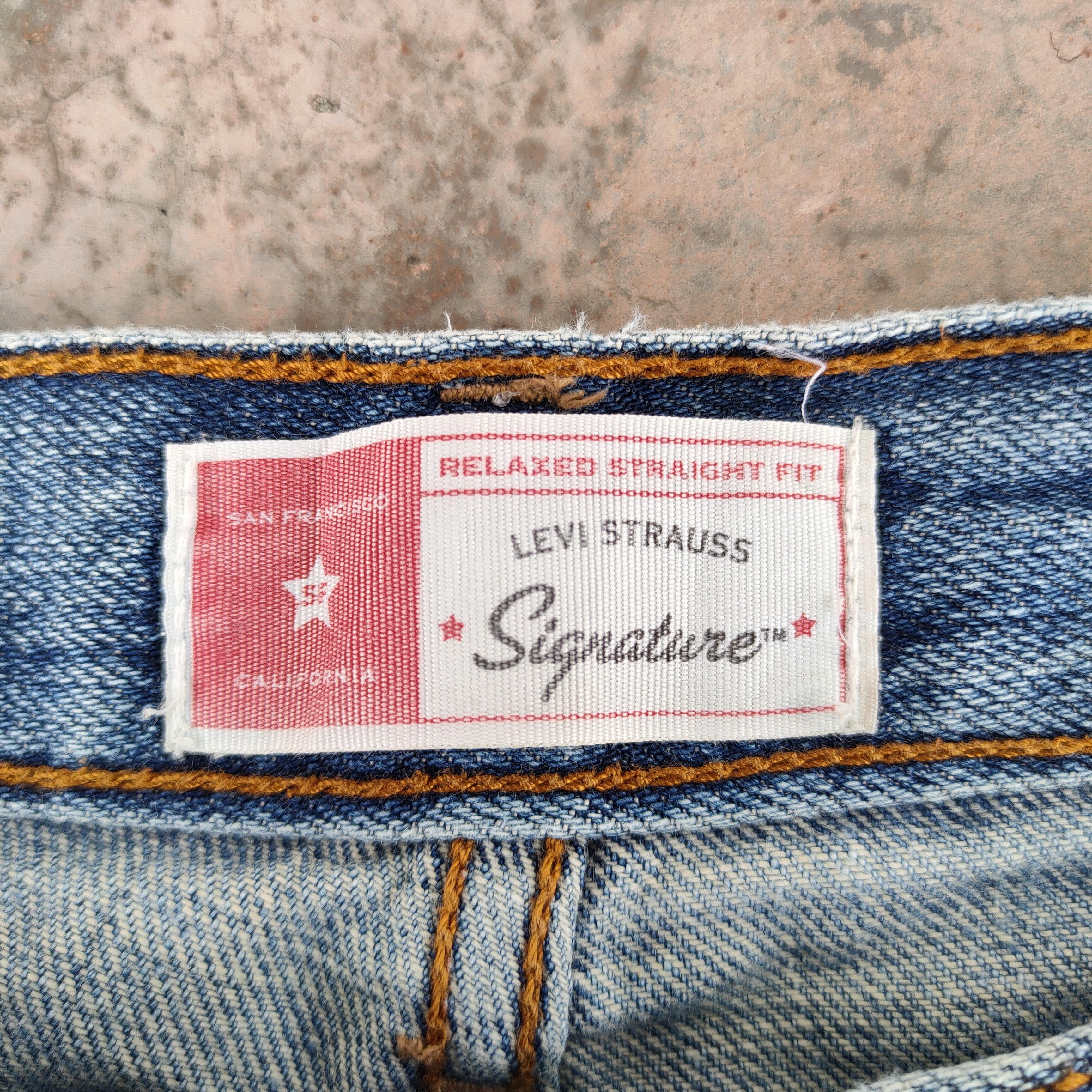Levi's Vintage Clothing VINTAGE LEVI' STRAUSS SINGNATURE FADED RIPPED JEANS PANTS Size US 36 / EU 52 - 14 Thumbnail