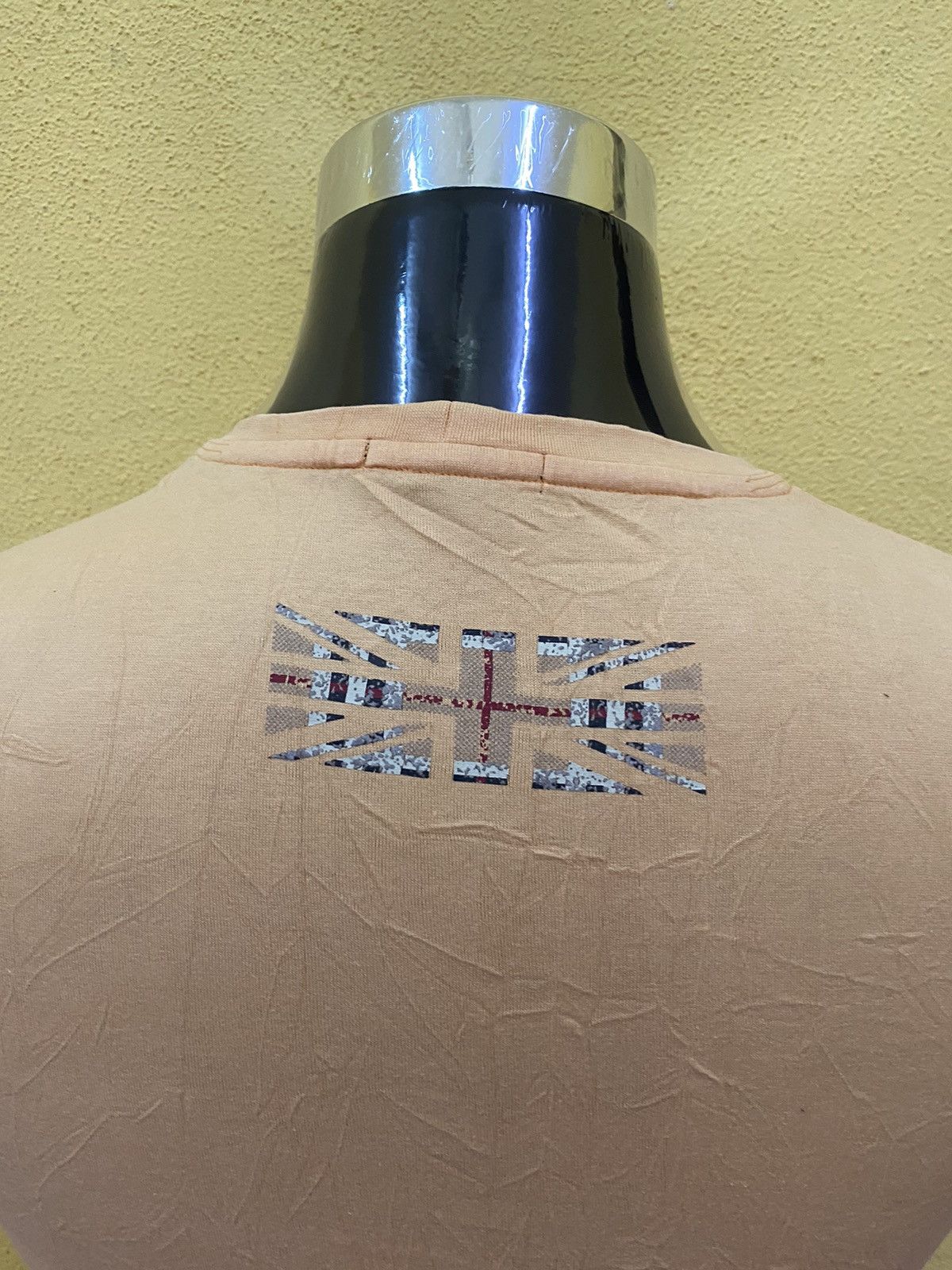 Burberry BURBERRY TSHIRT Size US L / EU 52-54 / 3 - 6 Thumbnail