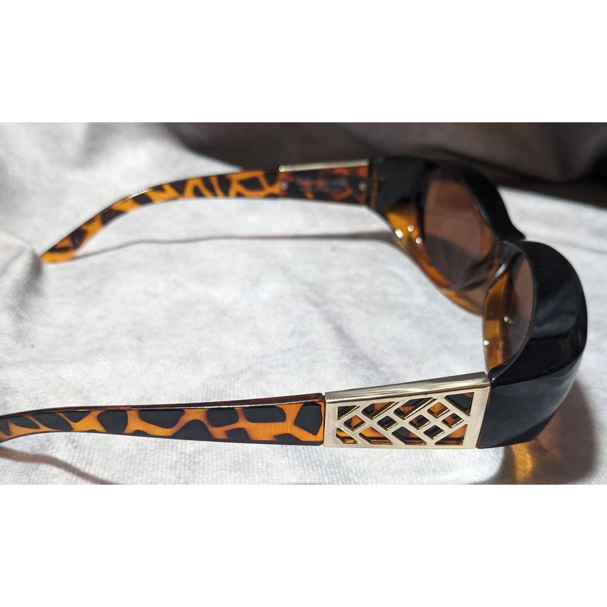 Other Solar Shield Retro Tortoise Gold Lattice Sunglasses Size ONE SIZE - 2 Thumbnail