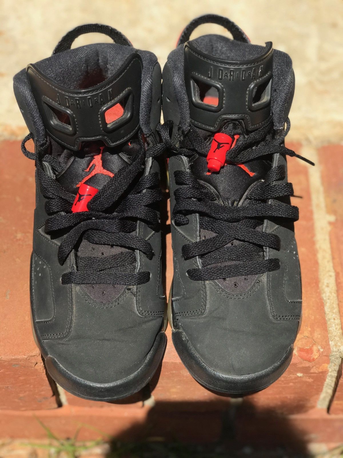 Jordan Brand Air Jordan Retro 6 Black Infrared (2019) Size 5.5Y / 7 Wmns Size US 5.5 / EU 38 - 3 Thumbnail