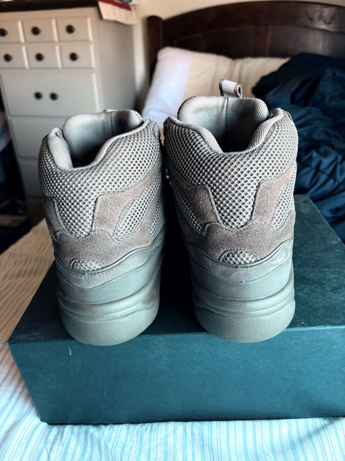 Yeezy Yeezy Thick Suede Desert Boots Size US 8 / EU 41 - 3 Thumbnail