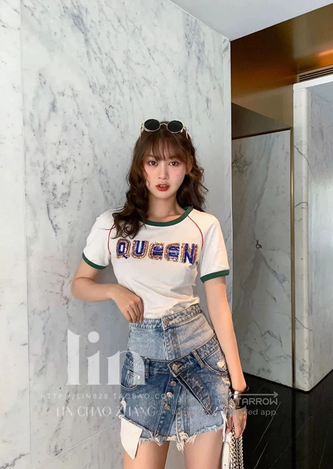 Gucci Gucci Sequin Short-Sleeve T-Shirt XS. Size XS / US 0-2 / IT 36-38 - 1 Thumbnail