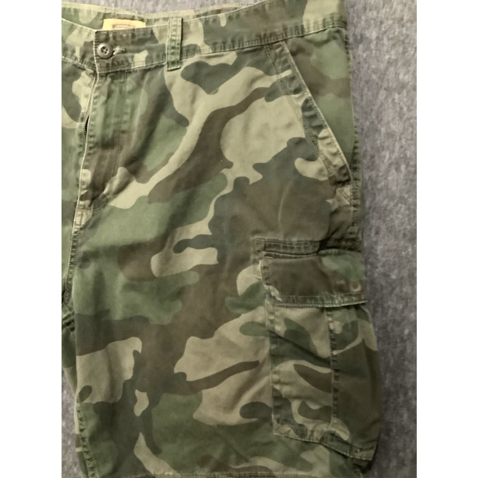 Vintage Foundry Cargo Shorts Camouflage Green 44 Mens Cargo Short - Regular Fit, Cotton, 10in Inseam, Zip, Front Flat, Pockets Size US 44 / EU 60 - 2 Thumbnail