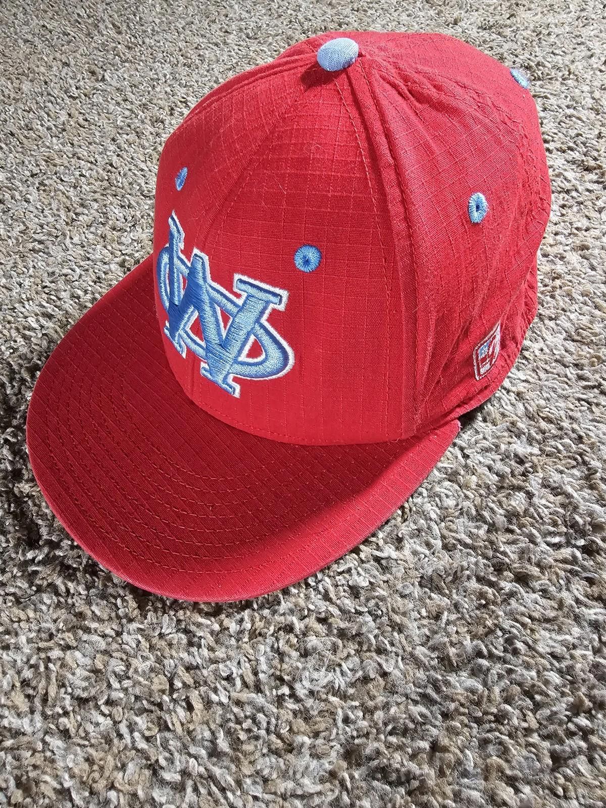 The Game WO Spartans Low Profile Fitted Flex S Red Hat APPROX 7 1/8 Size ONE SIZE - 1 Thumbnail