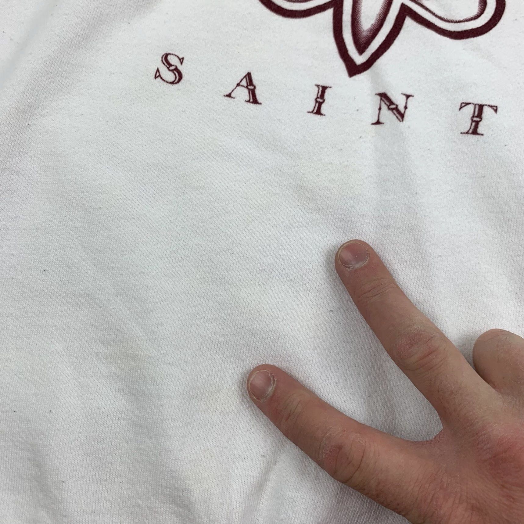 Hanes VINTAGE Hanes Clarendon Hall Saints Sweatshirt Adult XL White Crewneck Pullover School 80s 90s Mens Size US XL / EU 56 / 4 - 5 Thumbnail