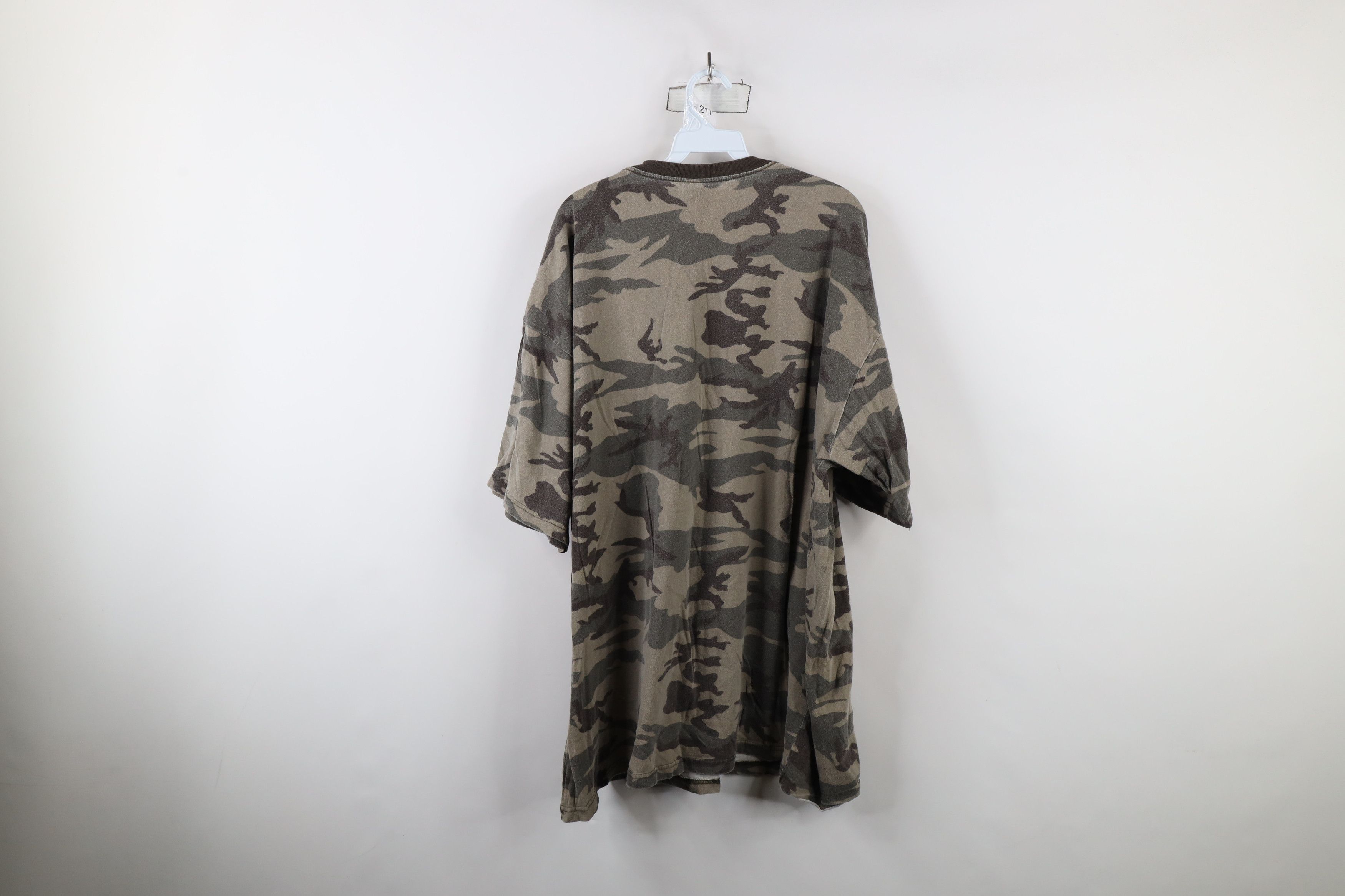 Vintage Vintage 90s Streetwear Camouflage Short Sleeve T-Shirt Size US XXL / EU 58 / 5 - 7 Thumbnail