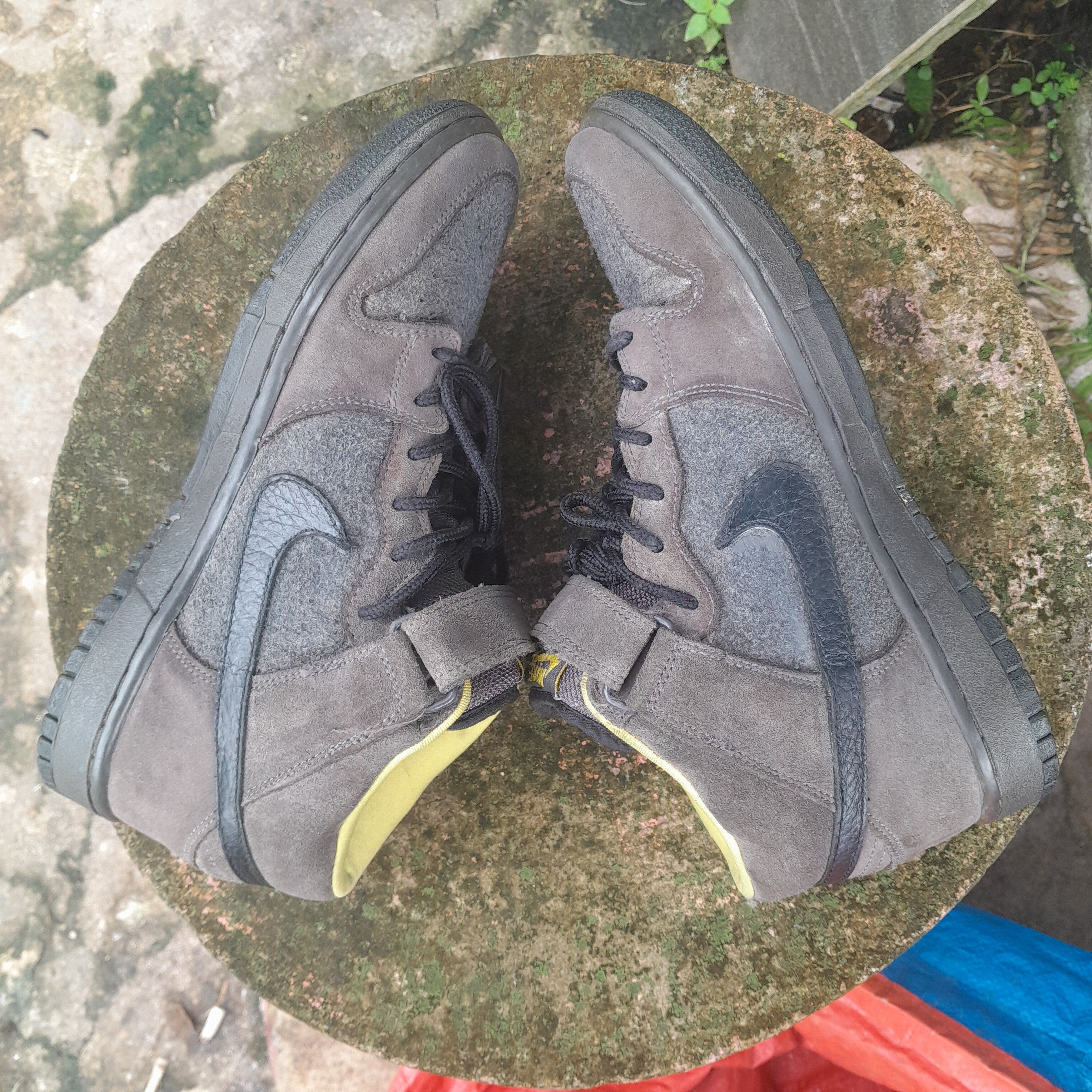 Nike SB Dunk SB Mid Pro "Batman" 2008 Size US 8 / EU 41 - 2 Thumbnail