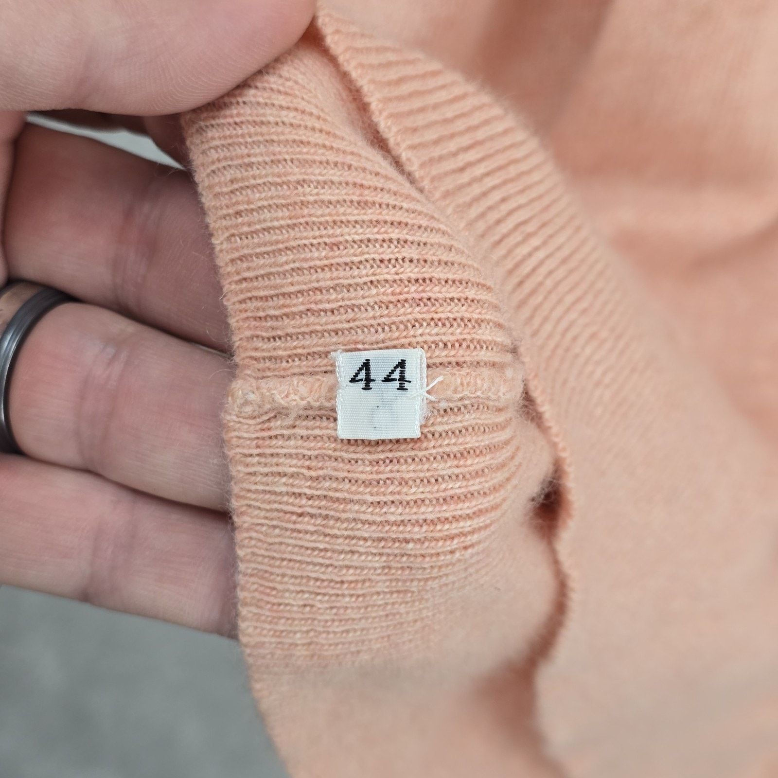 Fedeli Vintage Fedeli Cashmere Sweater Mens 44 Large Peach FLAWS Size US L / EU 52-54 / 3 - 6 Thumbnail