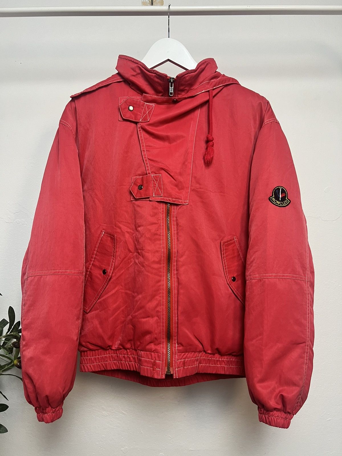 Moncler Vintage Moncler Red Puffer Down Jacket Size US M / EU 48-50 / 2 - 2 Thumbnail