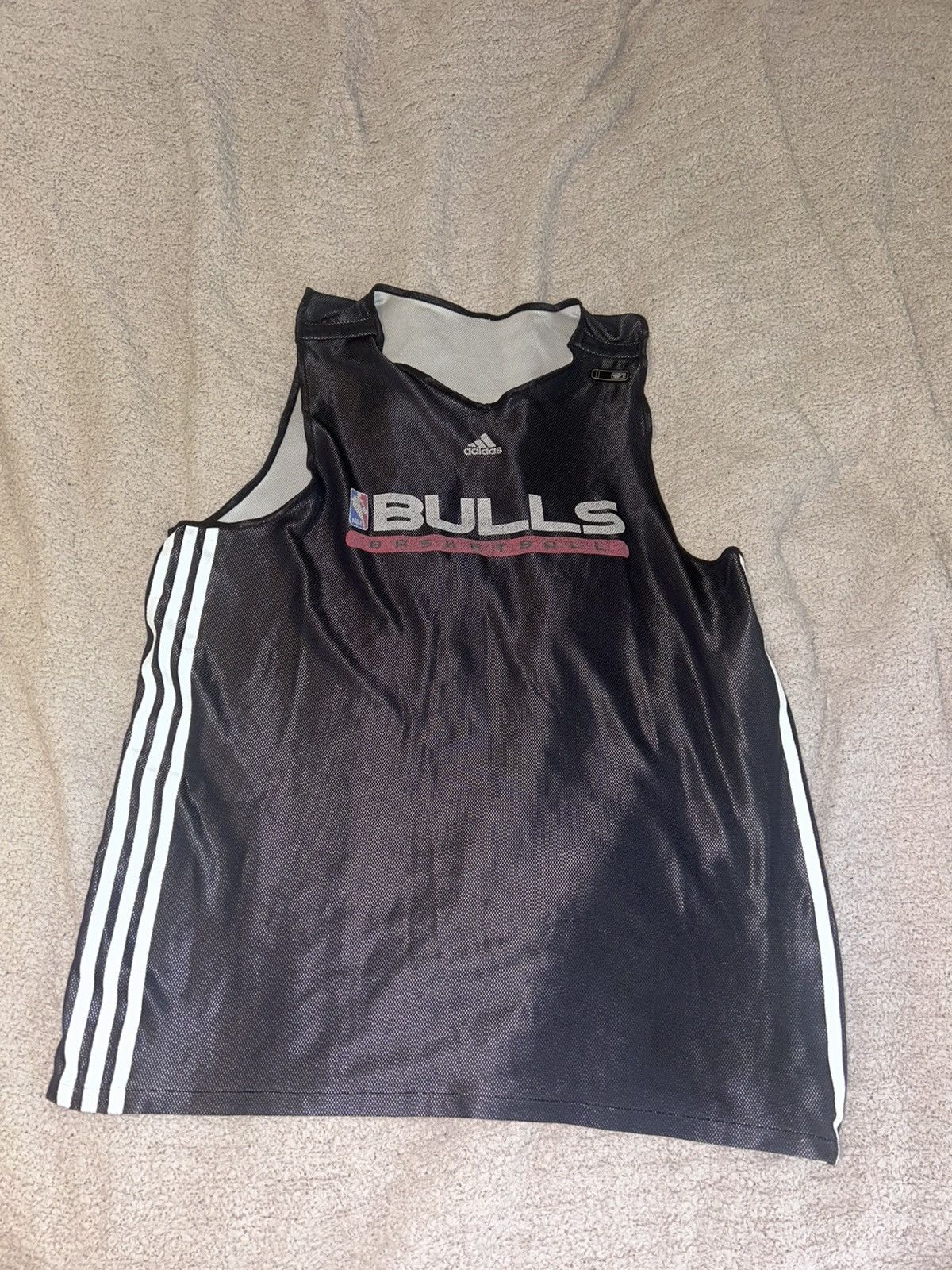 Adidas Authentic 2009 Chicago Bulls Practice Jersey Size US XL / EU 56 / 4 - 1 Thumbnail