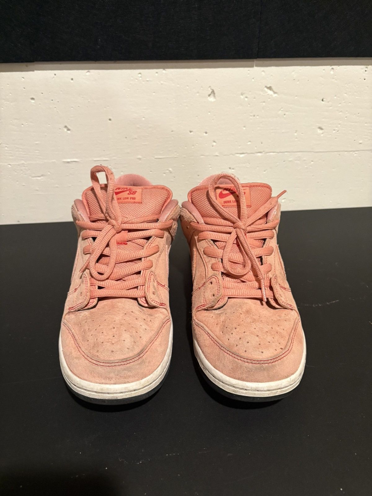 Nike Nike SB dunk low “Pink Pig” size 10.5 og none Size US 10.5 / EU 43-44 - 2 Thumbnail