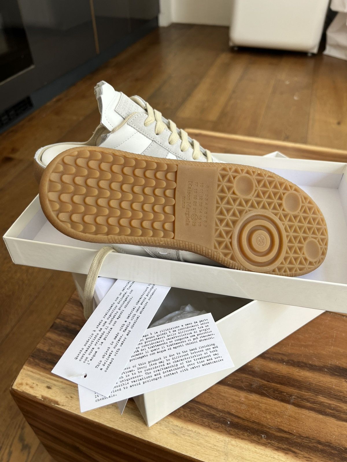 Maison Margiela Maison Margiela Replica leather sneakers 36/5 White Grey Size US 6.5 / IT 36.5 - 12 Thumbnail